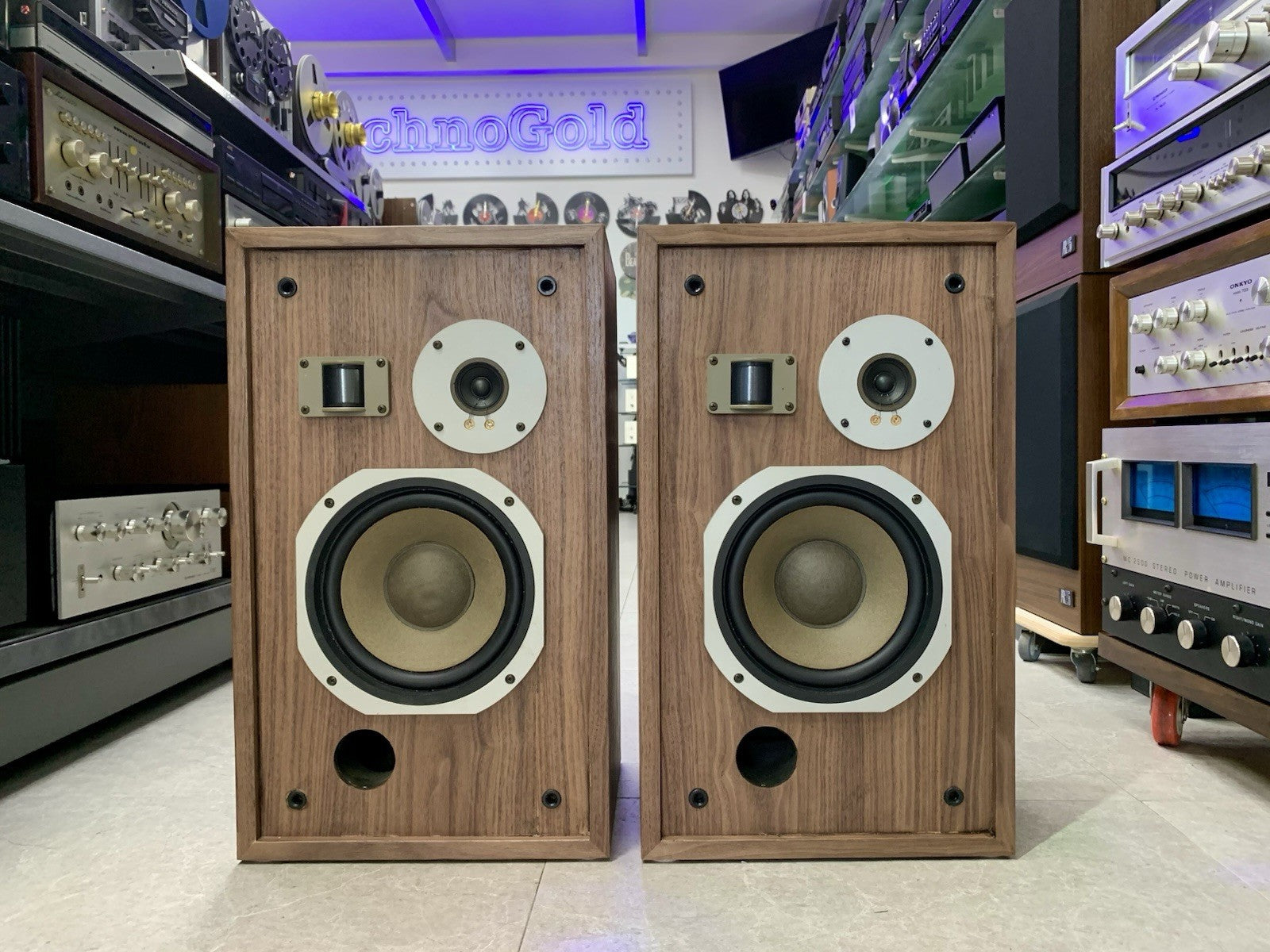 PIONEER HPM 30 SPEAKERS 60W RMS 3Way Vintage 1979 WORK New Wood Walnut GOOD LOOK