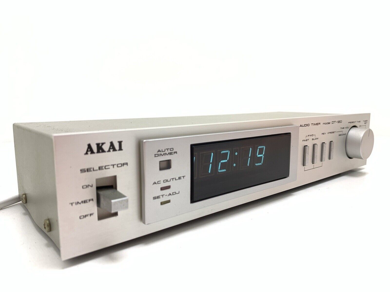 AKAI DT-120 Audio Digital Timer Blue Display Vintage 1981 WORK 220Volts Like New
