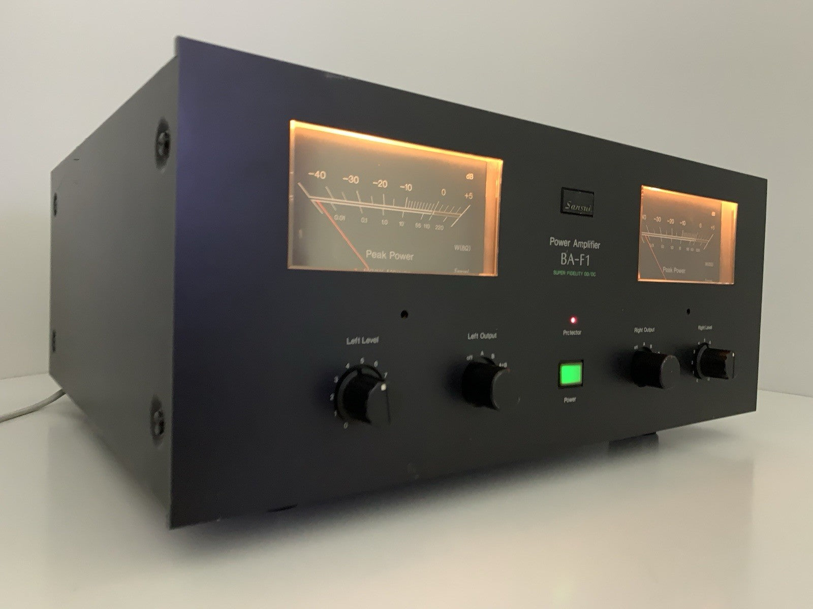 SANSUI BA F1 Stereo Power Amplifier 2X 110 Watts RMS Vintage 1979 WORK Good Look