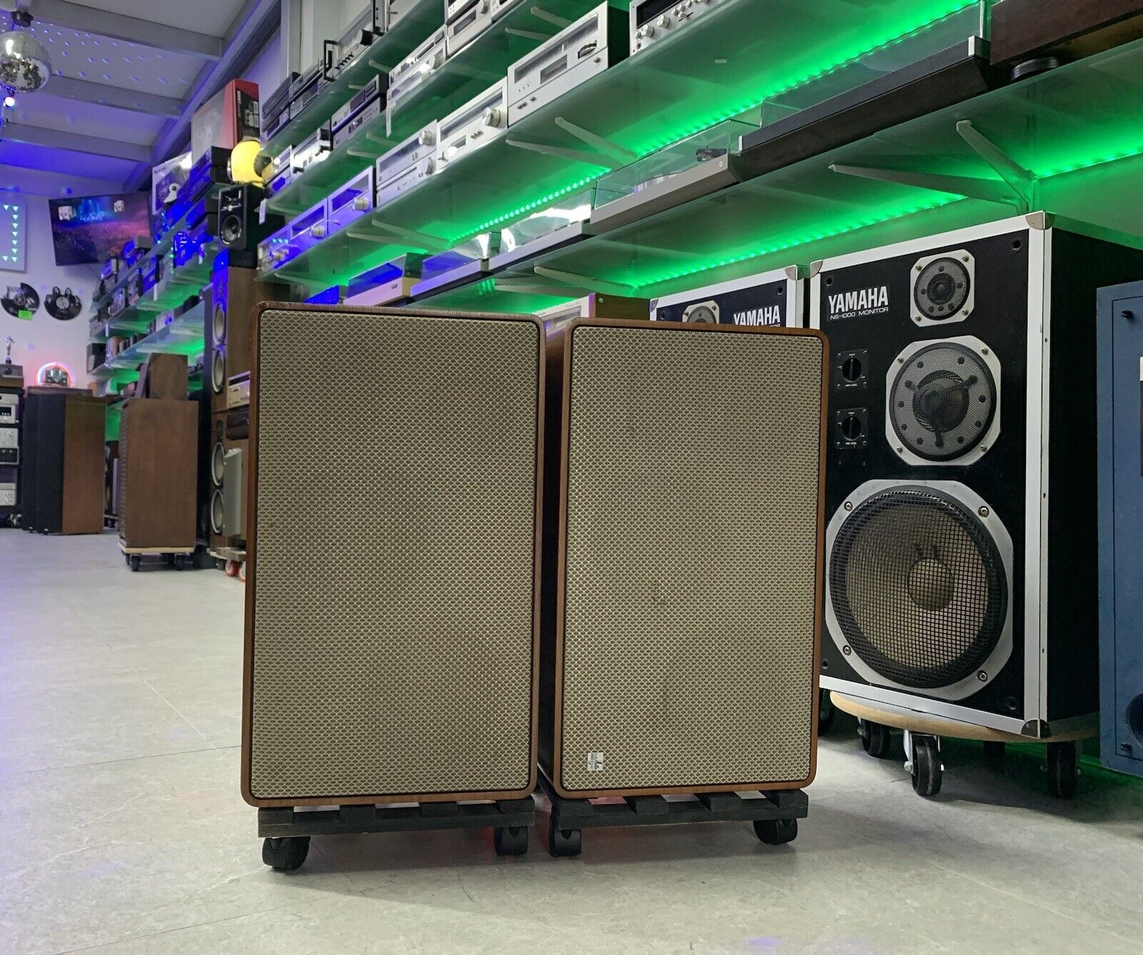 HILTON SOFTLINE SL600 Elektroakustische Geräte Speaker 70W Vintage WORK GoodLook