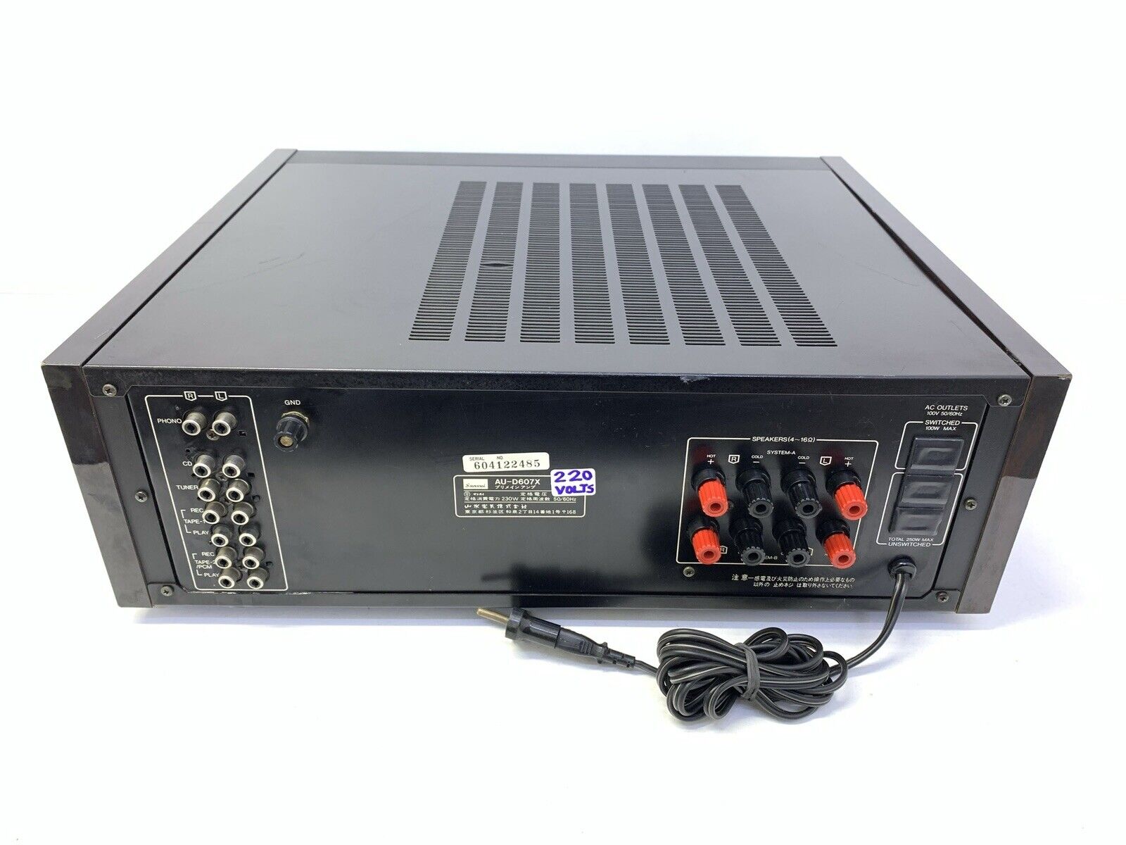 SANSUI AU-D607X Integrated Stereo Amplifier 180 Watts RMS Vintage 1984 Good Look