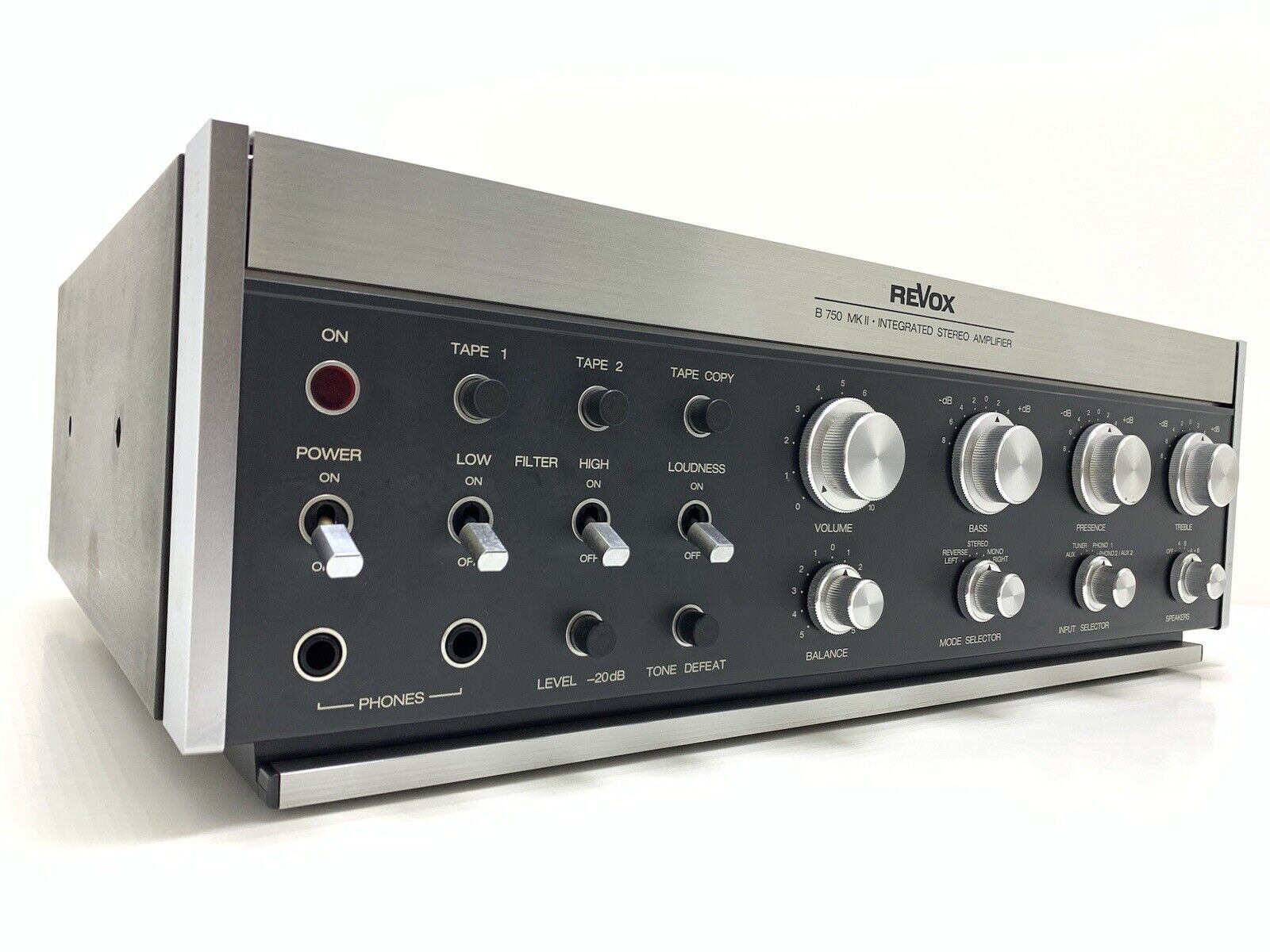 REVOX B-750 MKII Hig End Stereo Amplifier 80 W RMS Vintage 1978 WORK Good Look