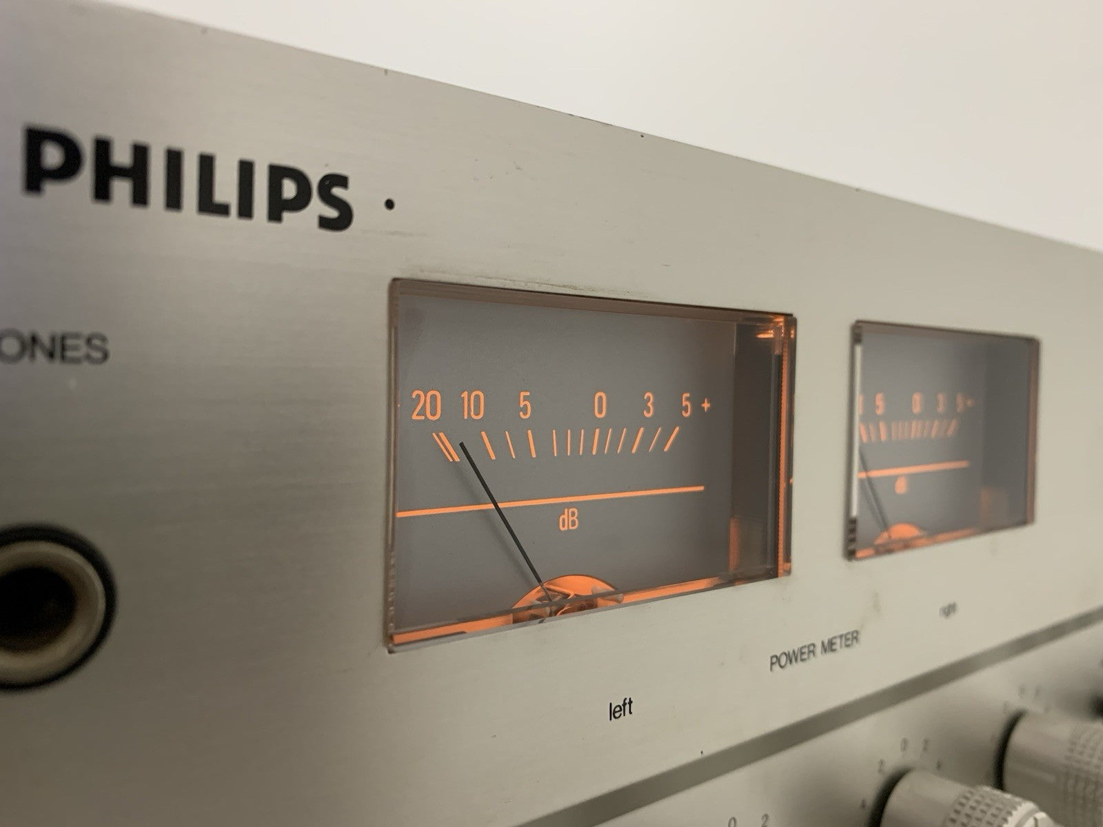 PHILIPS AH 384 Stereo Amplifier 2X 40Watts RMS Vintage 1978 Hi Fi WORK GOOD LOOK
