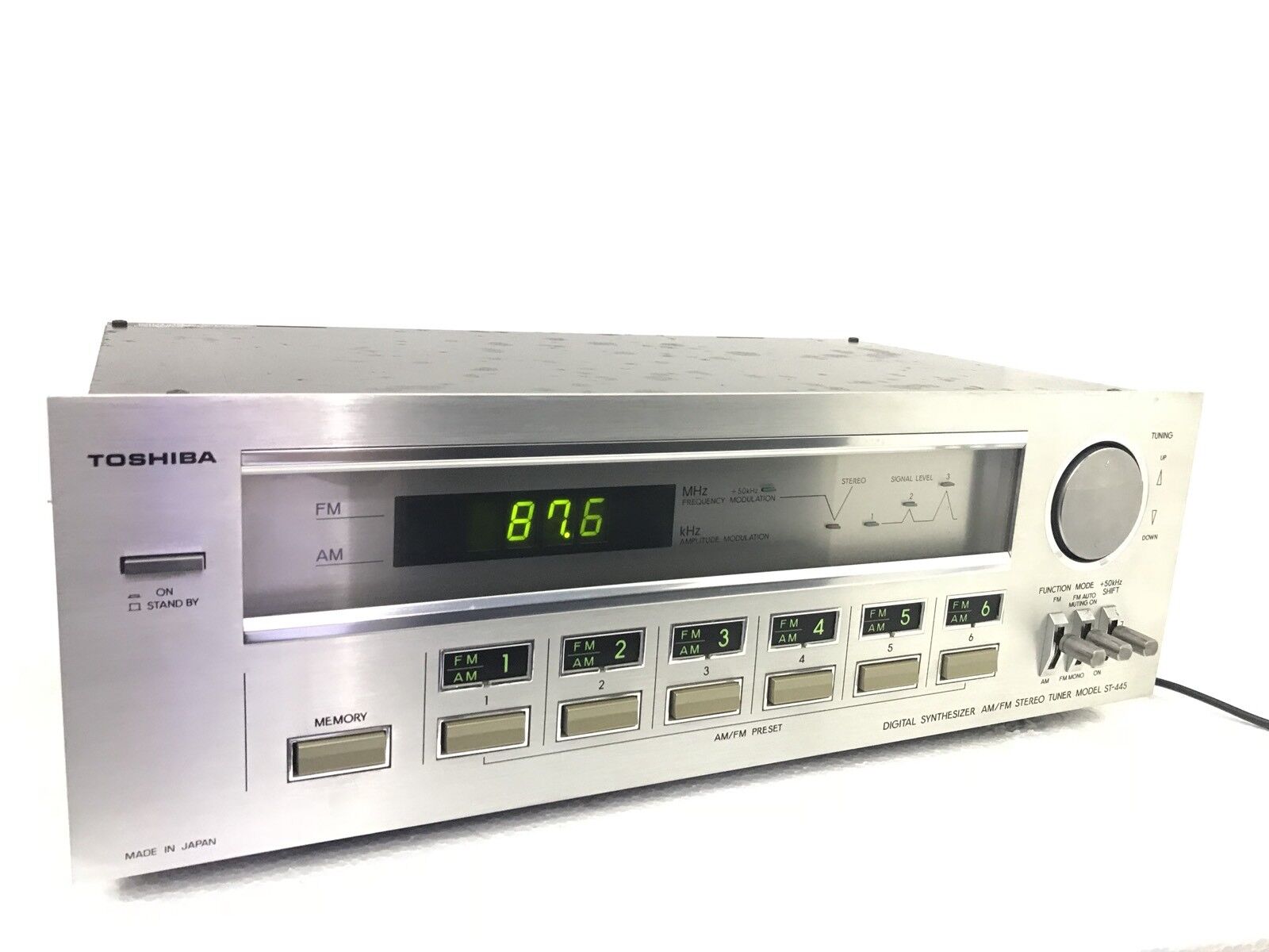 TOSHIBA ST-445 AM-FM Stereo Digital Tuner Vintage 1980 High End Refurbished 100%