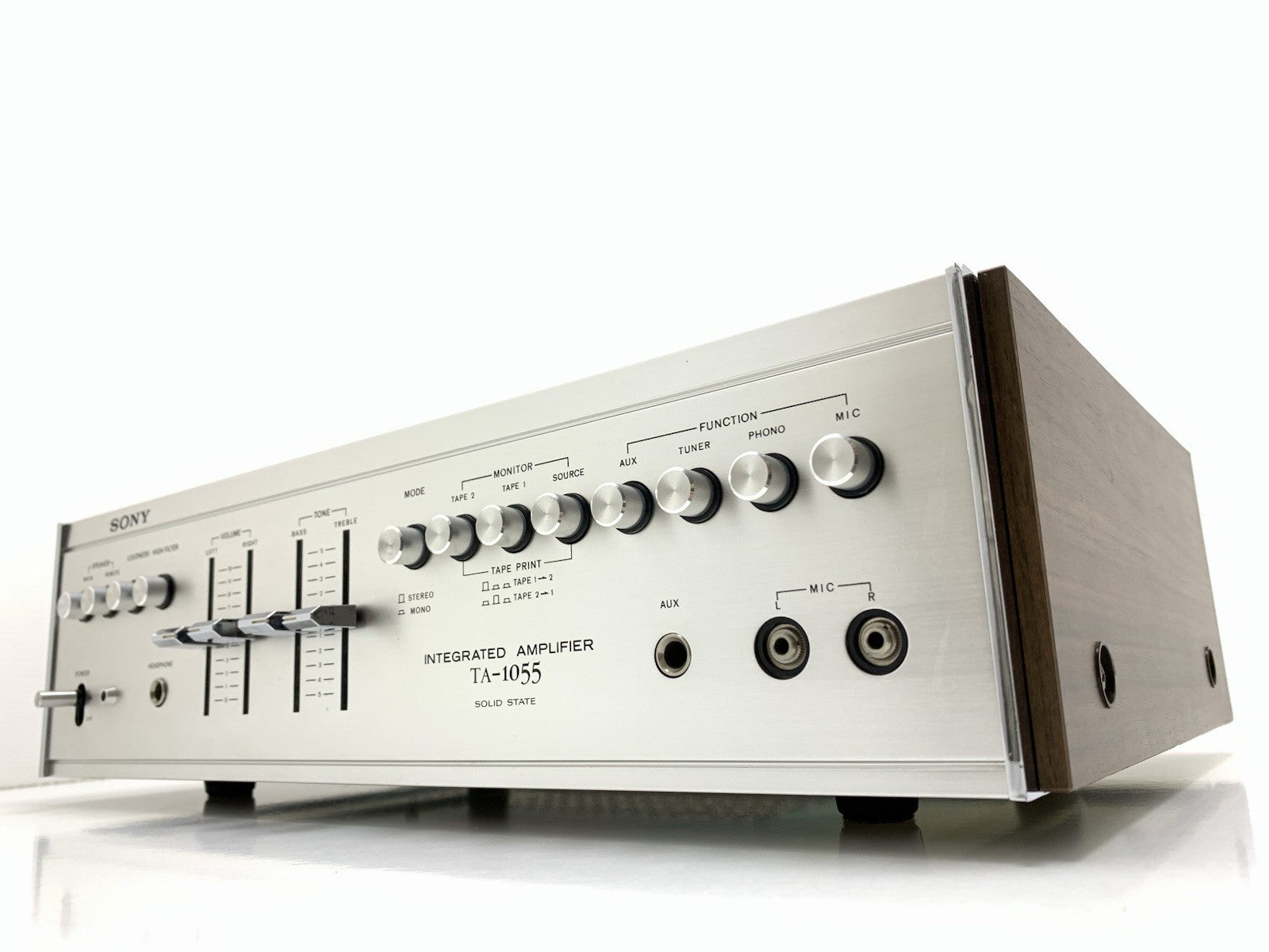 SONY TA 1055 Integrated Stereo Amplifier 23+23 W RMS Vintage 1973 WORK Good Look