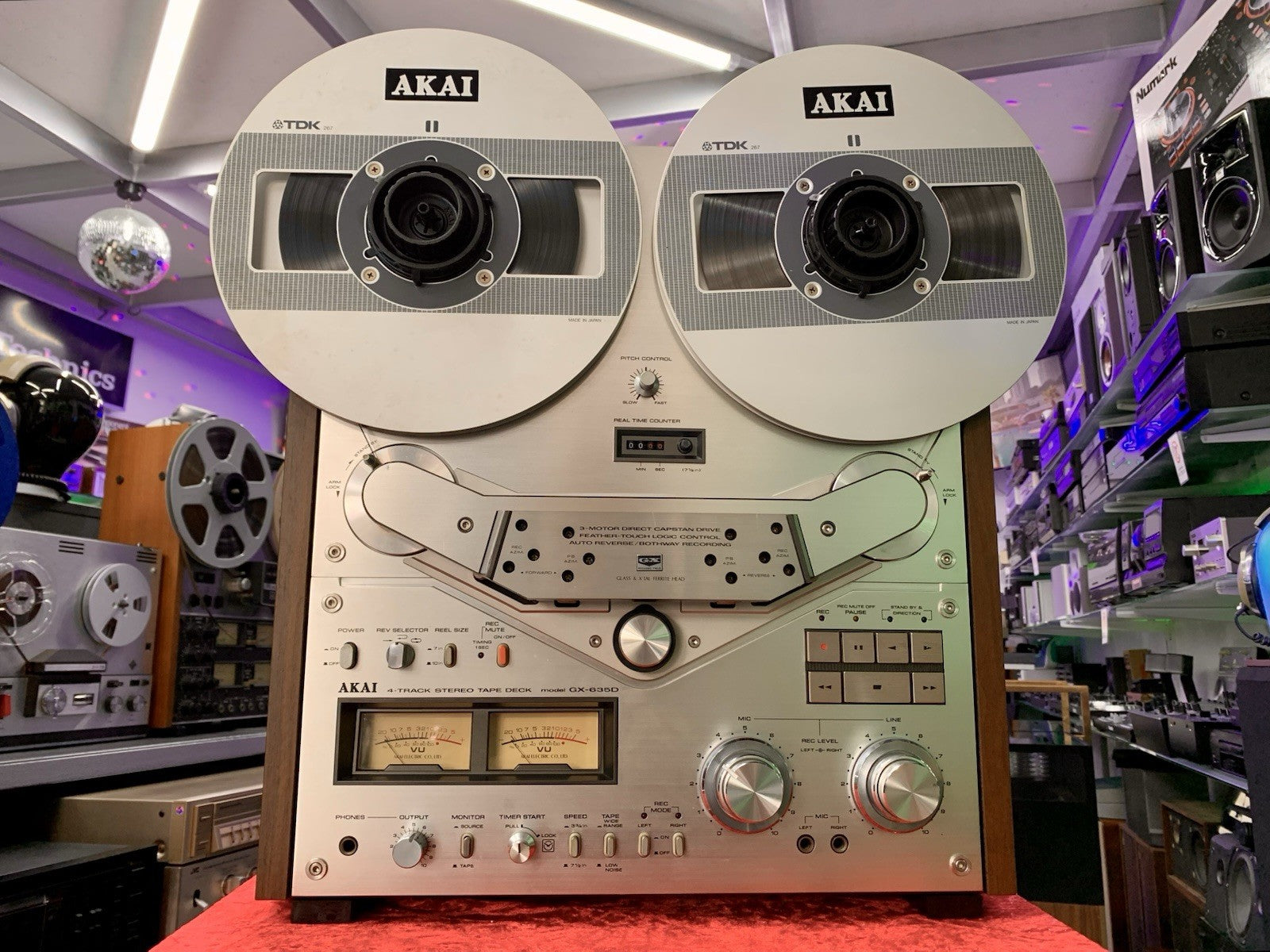 AKAI GX 635D Tape Open Reel 4 Track 10" Vintage 1978 Auto Reverse WORK Good Look