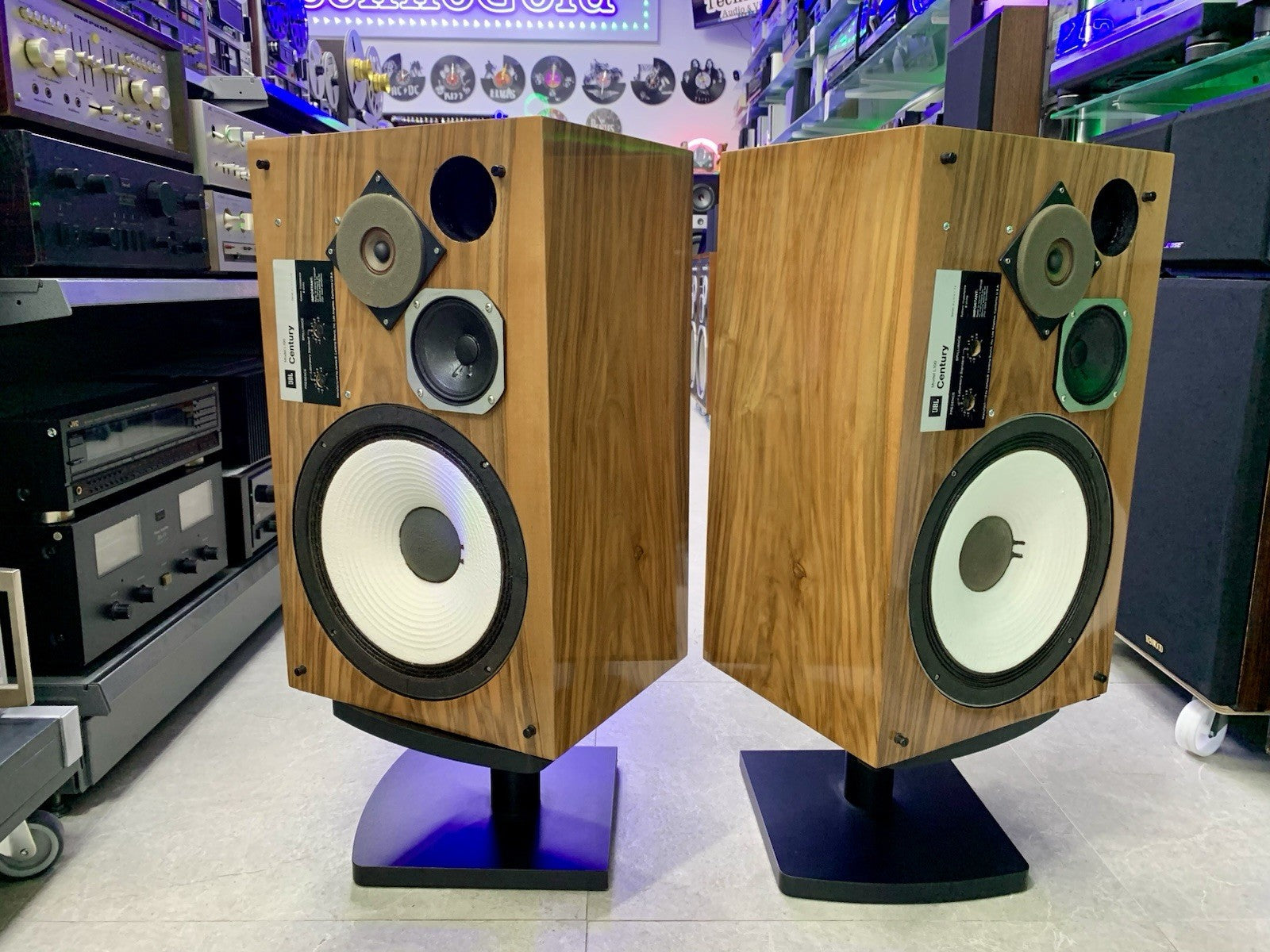 JBL L 100 Century LEGENDARY Studio Monitor Speakers Vintage 1970 WORK Like New