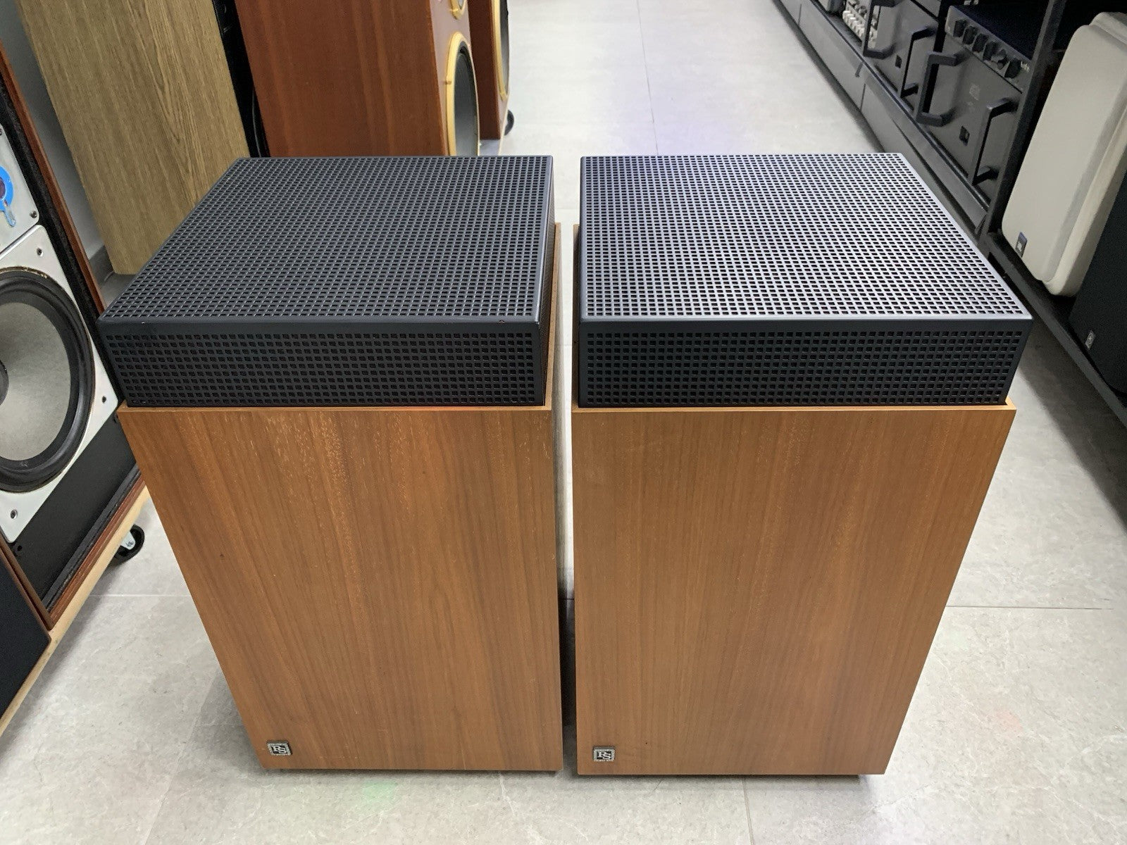 POHLER SOUND PS 4302X RARE Speakers 65 Watts RMS Vintage 1970 WORKING Good Look
