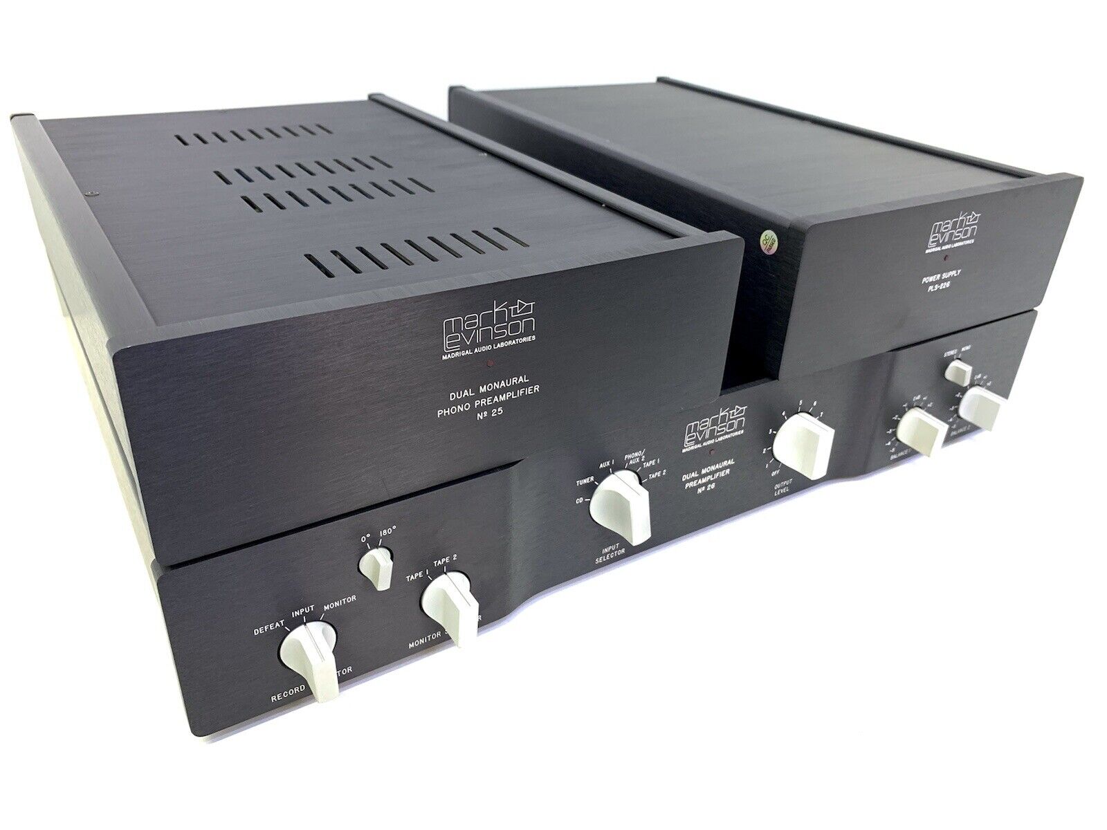 MARK LEVINSON N.26 Stereo Pre Amplifier + Pre Phono N.25 + Power Supply PLS-226