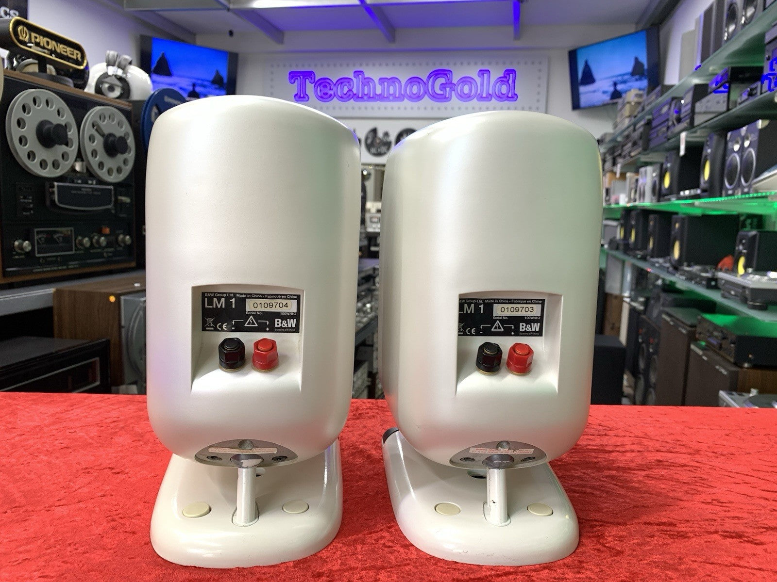 BOWERS WILKINS B&W LM 1 Studio Monitor Speakers Vintage 100 Watts