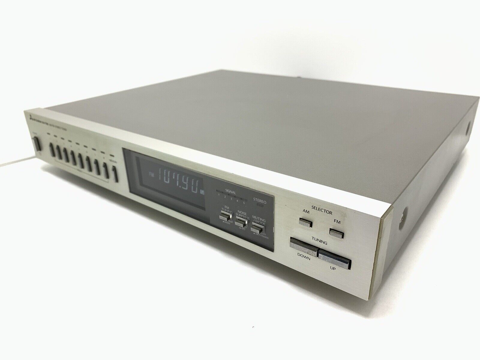 MITSUBISHI DA-F780 AM/FM Stereo Tuner Digital Hi End Vintage 1981 WORK Good Look