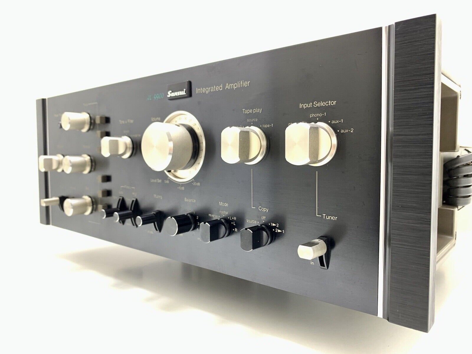 SANSUI AU-9900 Integrated Stereo Amplifier 160 Watts RMS Vintage 1975 GOOD LOOK