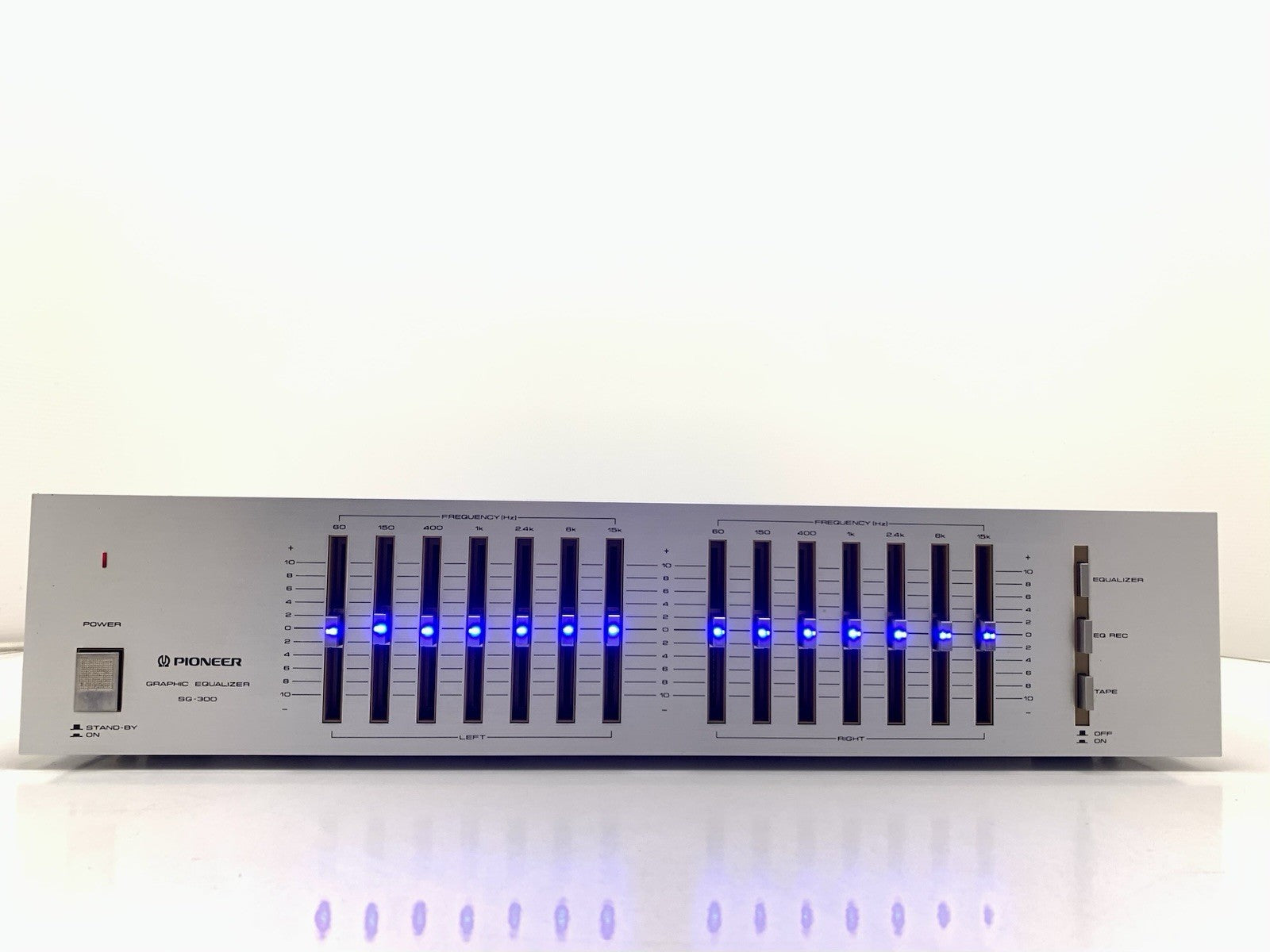 PIONEER SG 300 Graphic Equalizer BLUE LINE Vintage 1983 Hi End Working Good Look