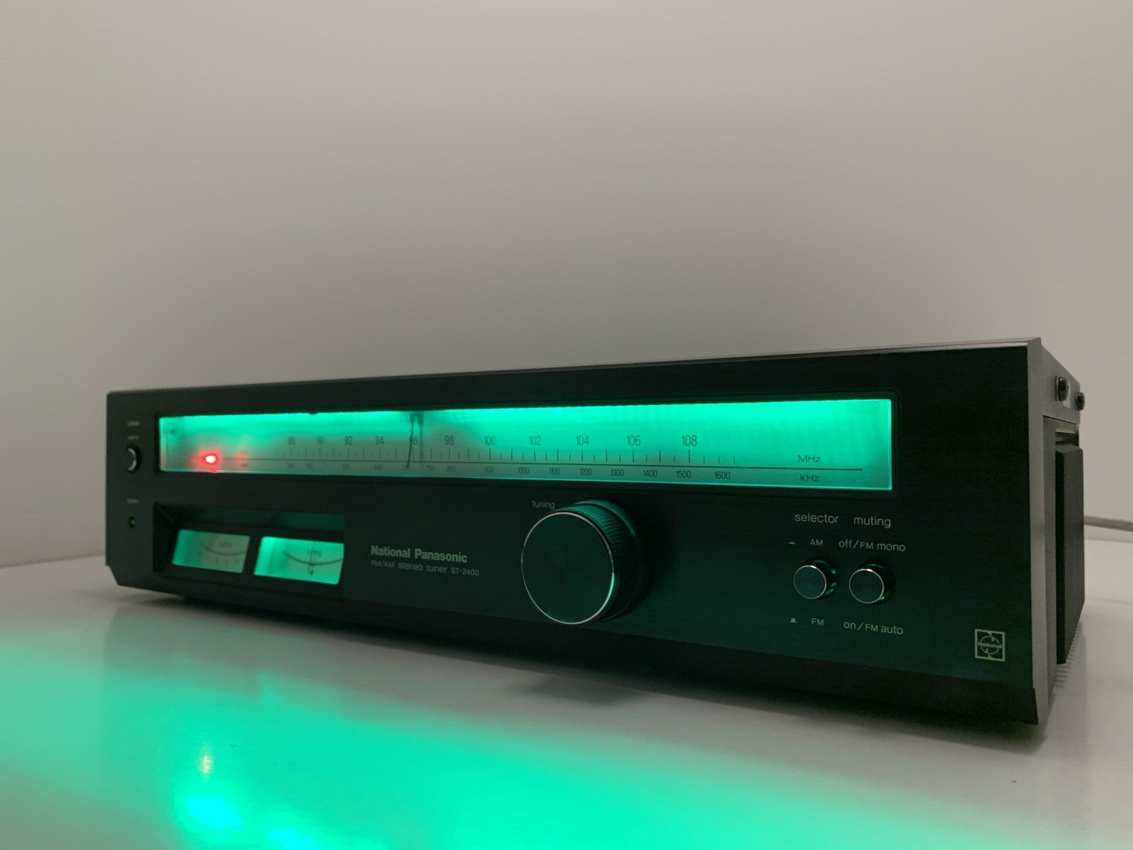 NATIONAL PANASONIC ST 2400 AM/FM Stereo Tuner Vintage 1974 Work Good Look