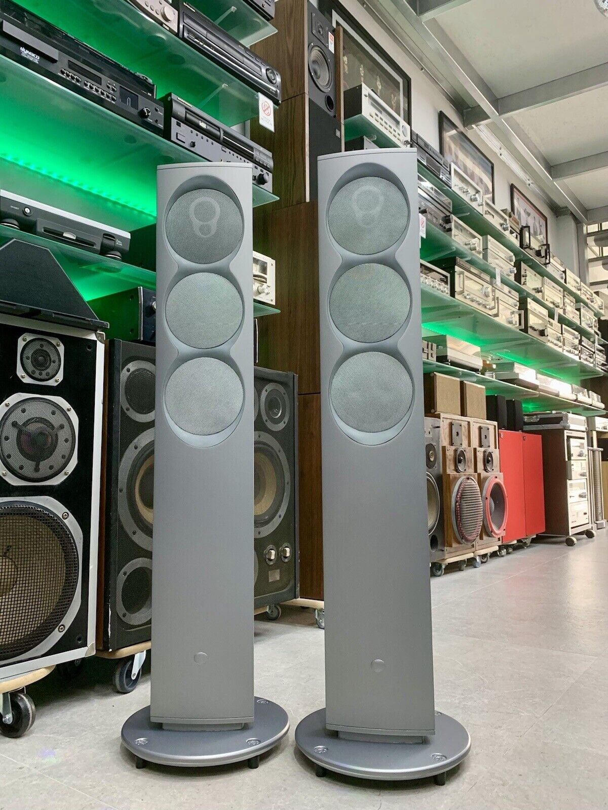 LINN KOMPONENT 110 Floorstanding Speaker 4 Way Vintage 60 WRMS WORK Good Look