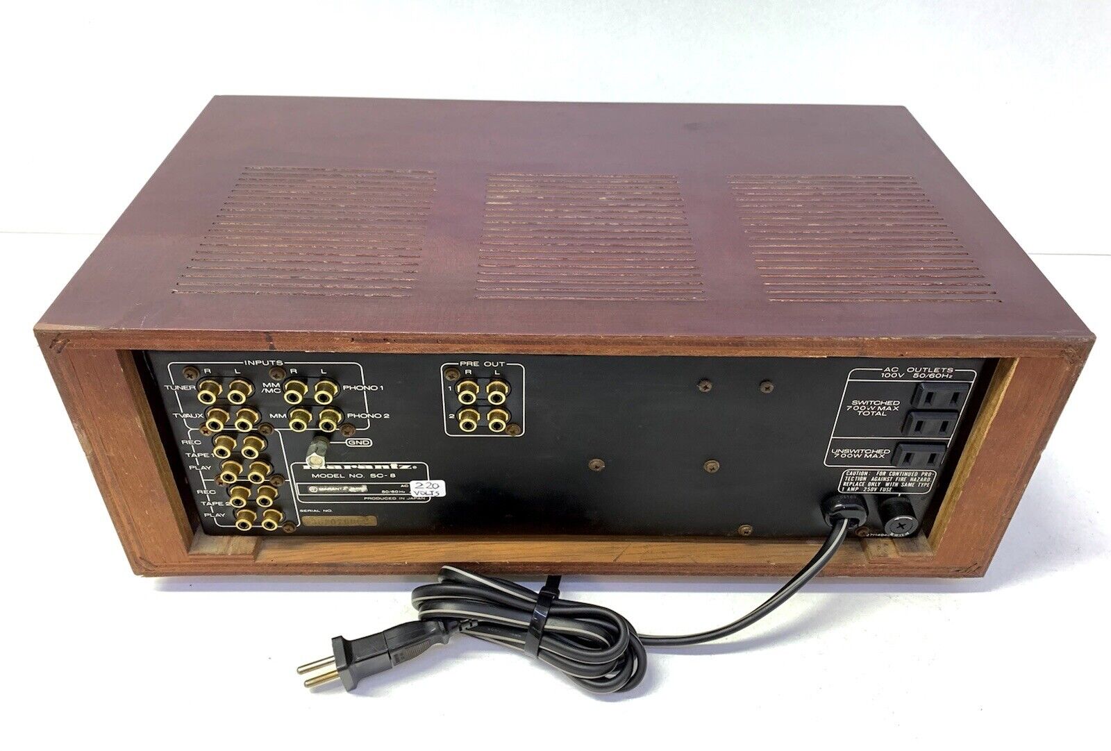 MARANTZ SC-8 Stereo Pre Amplifier Vintage 1982 Hi Fi Working 220 Volts Good Look