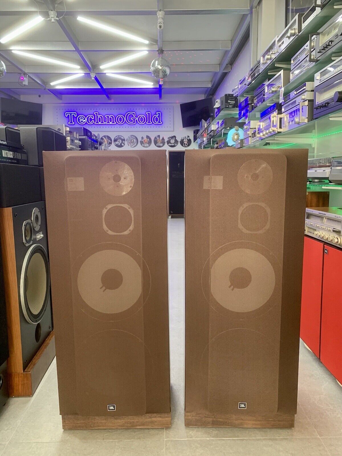 JBL L-150 LEGENDARY Speakers 300 Watts Vintage 1982 Refurbished WORK LIKE NEW