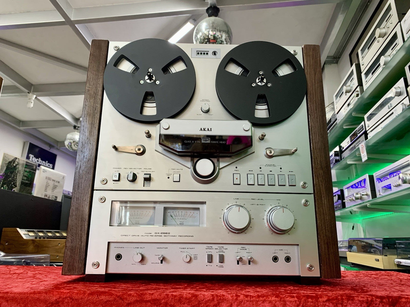 AKAI GX 266 II Open Reel Tape 4 Track 6 Heads Vintage Auto Reverse WORK GoodLook