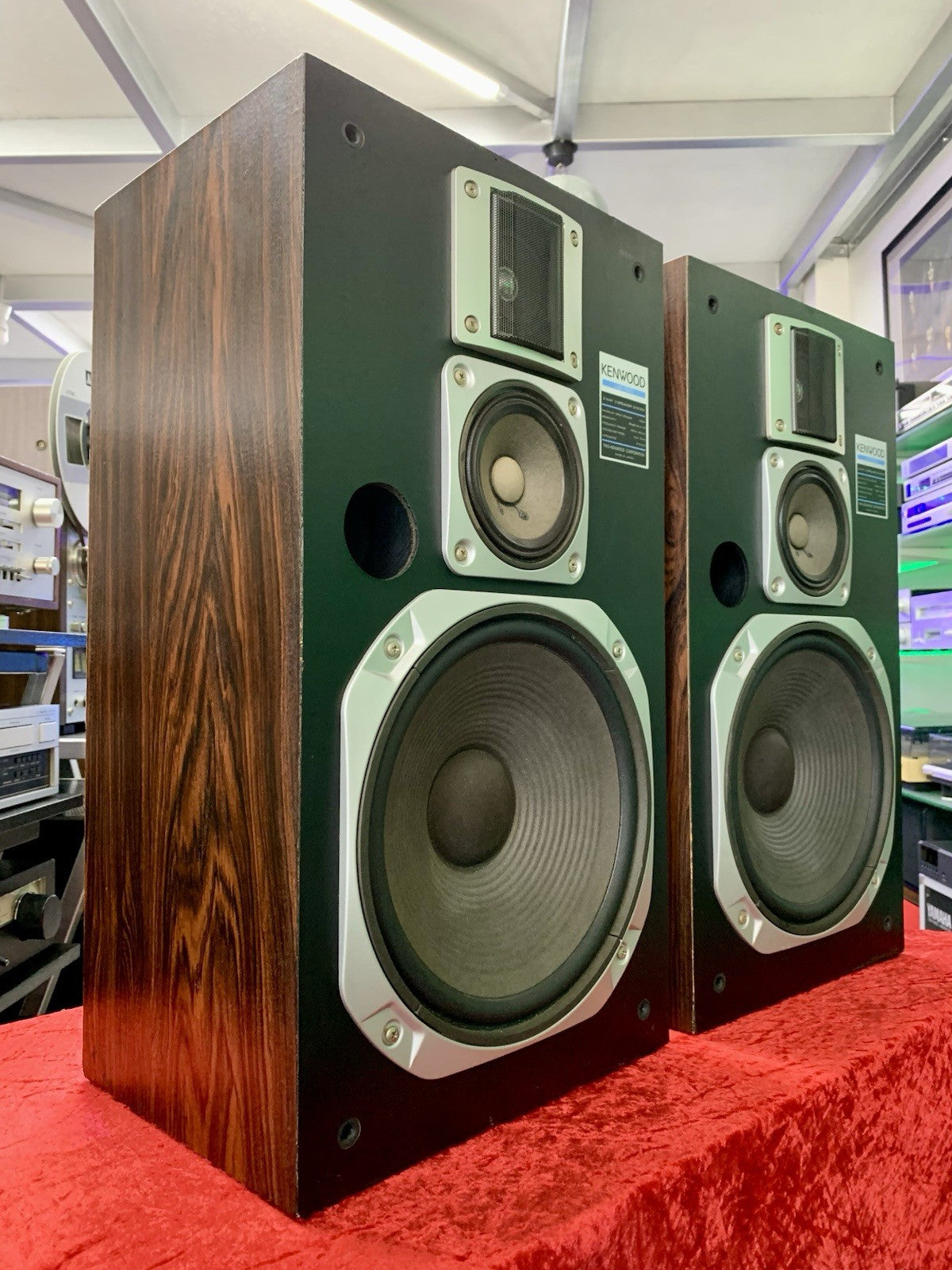 TRIO KENWOOD LSK 500 Speakers 3 Way 130 Watts RMS Vintage 1984 WORK Good Look