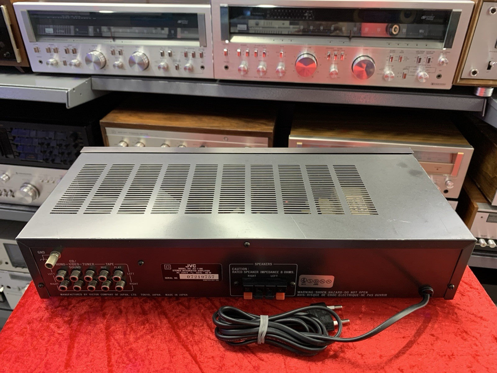 JVC AX 11 STEREO INTEGRATED AMPLIFIER 45+45Watts RMS Vintage 1985 WORK Good Look
