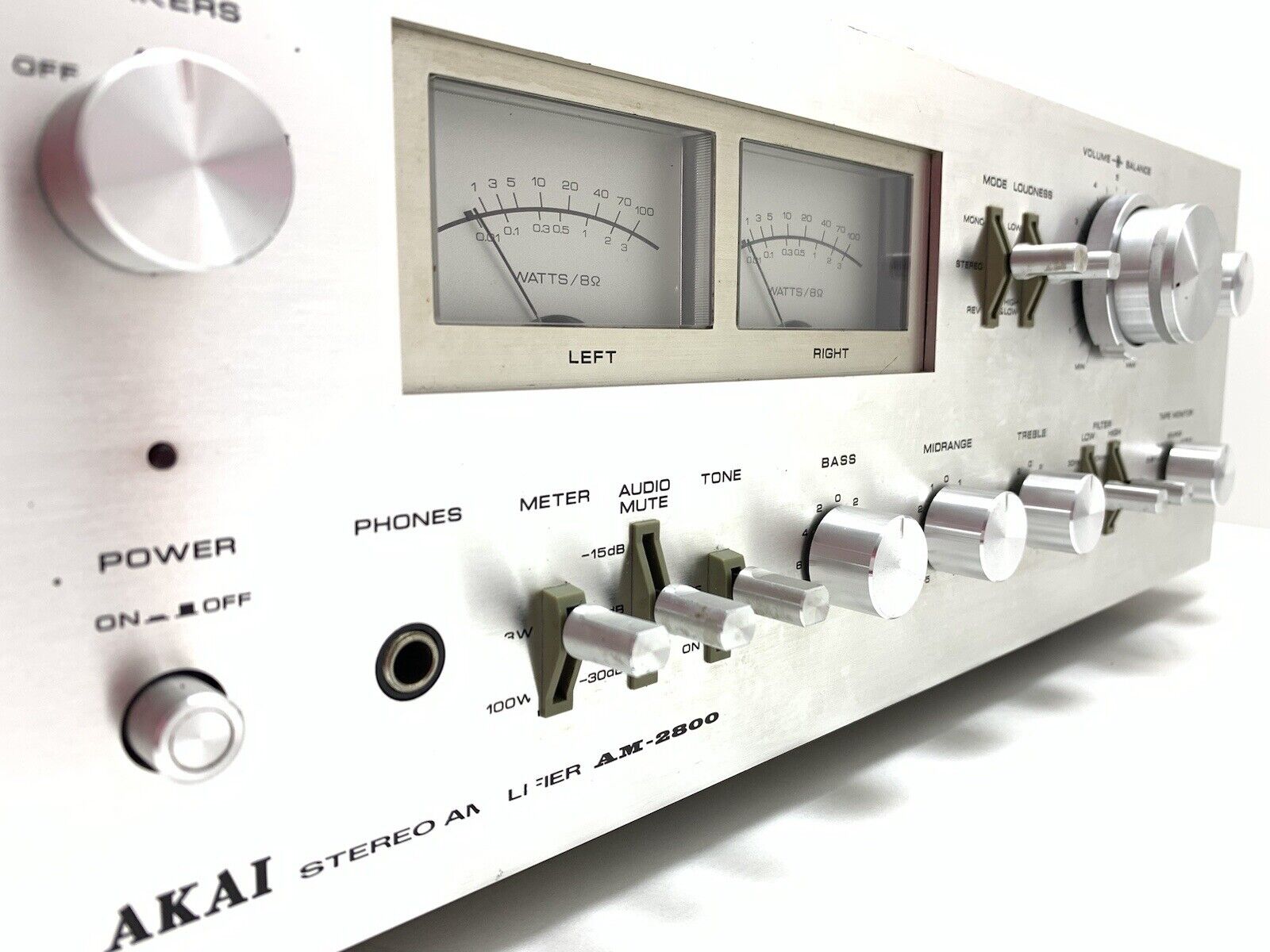 AKAI AM-2800 Stereo Amplifier 160 Watts RMS Vintage 1976 Working 100% Good Look
