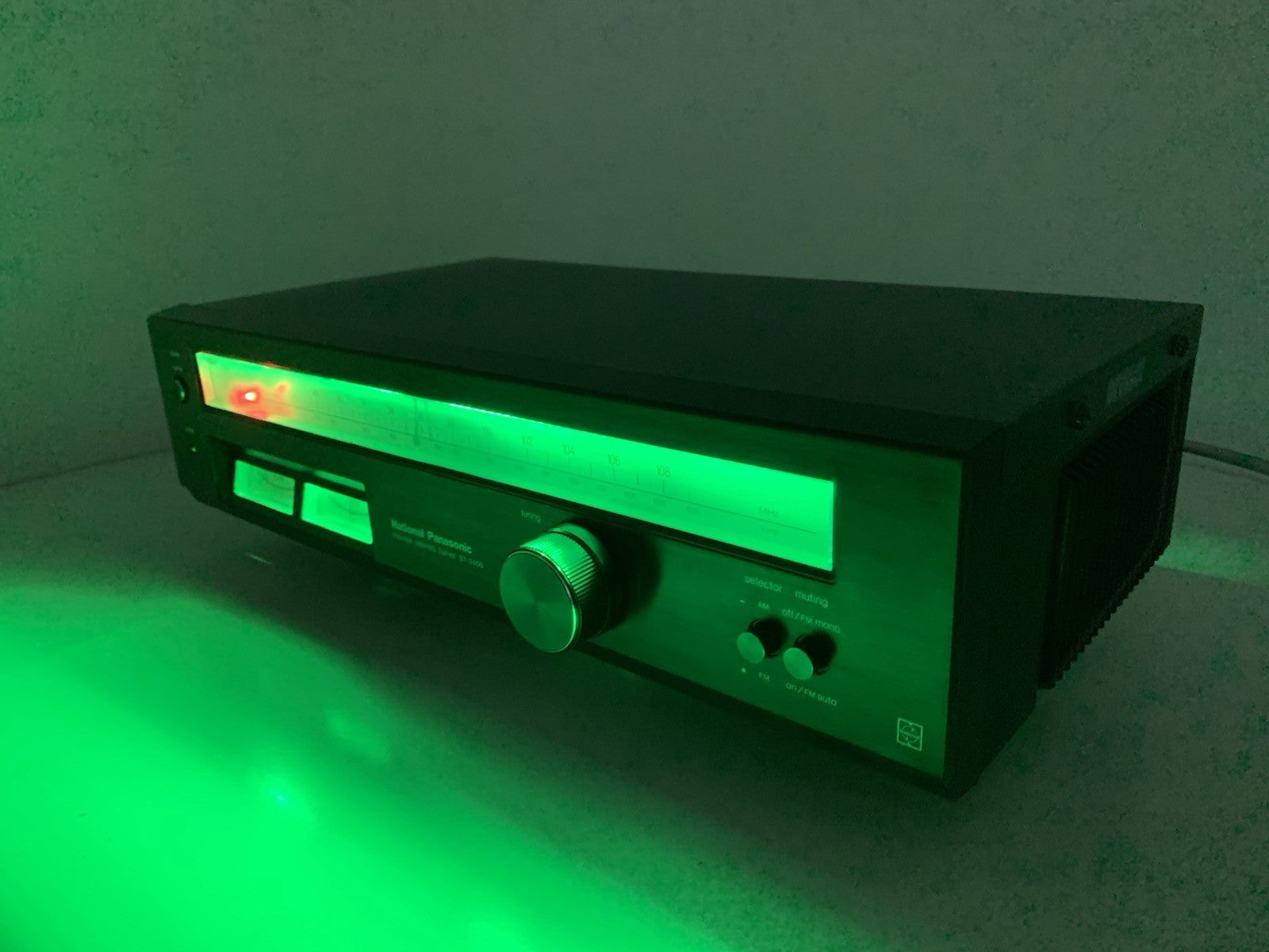 NATIONAL PANASONIC ST 2400 AM/FM Stereo Tuner Vintage 1974 Work Good Look