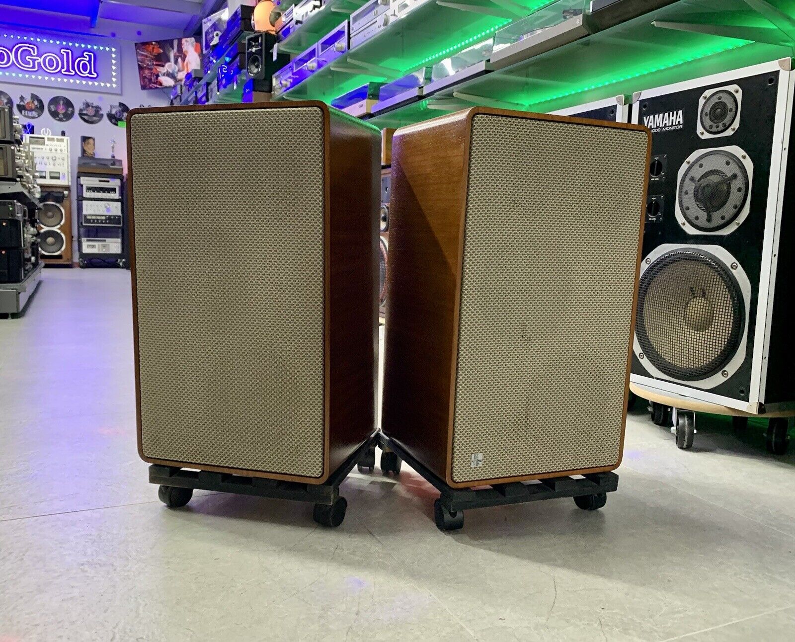 HILTON SOFTLINE SL600 Elektroakustische Geräte Speaker 70W Vintage WORK GoodLook