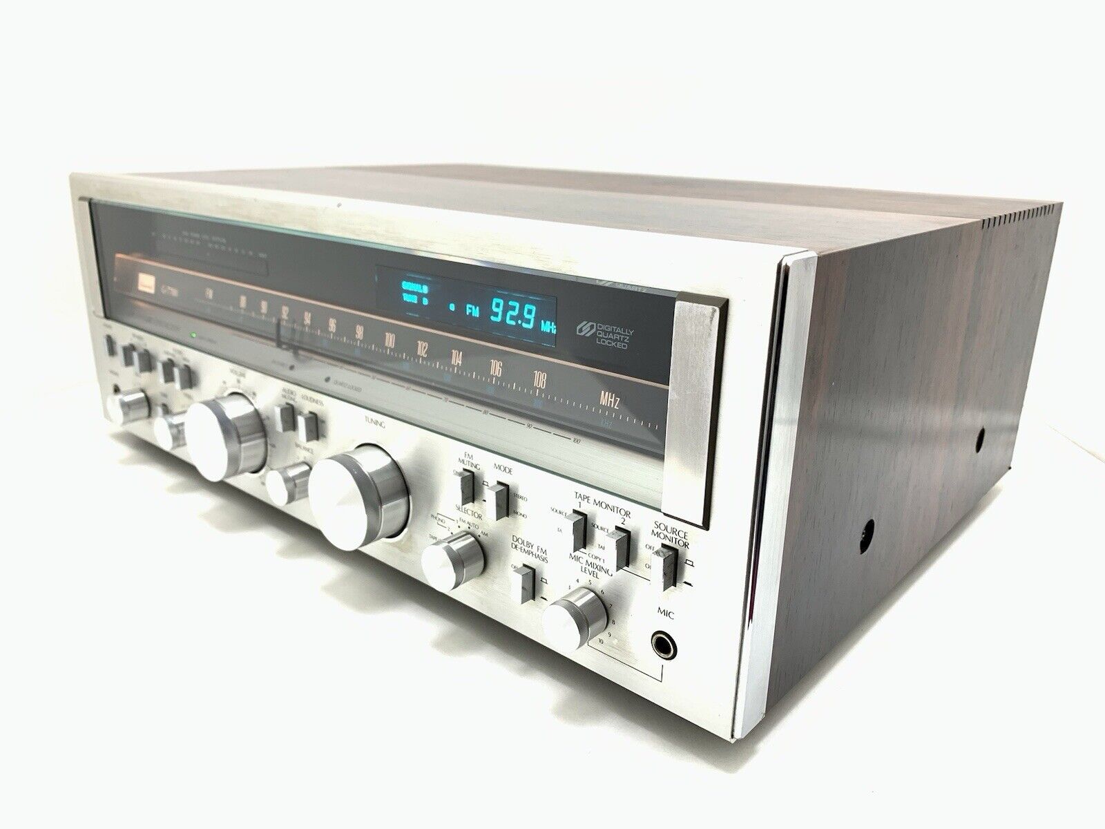 SANSUI G 7700 Stereo HiFi Receiver 120+120 Watts RMS Vintage 1979 WORK GOOD LOOK