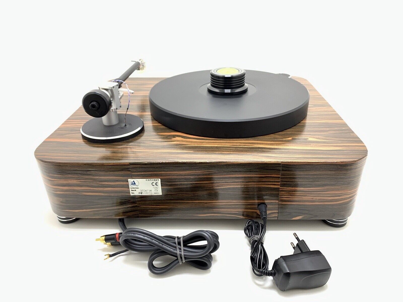 CLEARAUDIO Concept EXCLUSIVE Record Player Turntable Palo Sandro Wood LIKE NEW