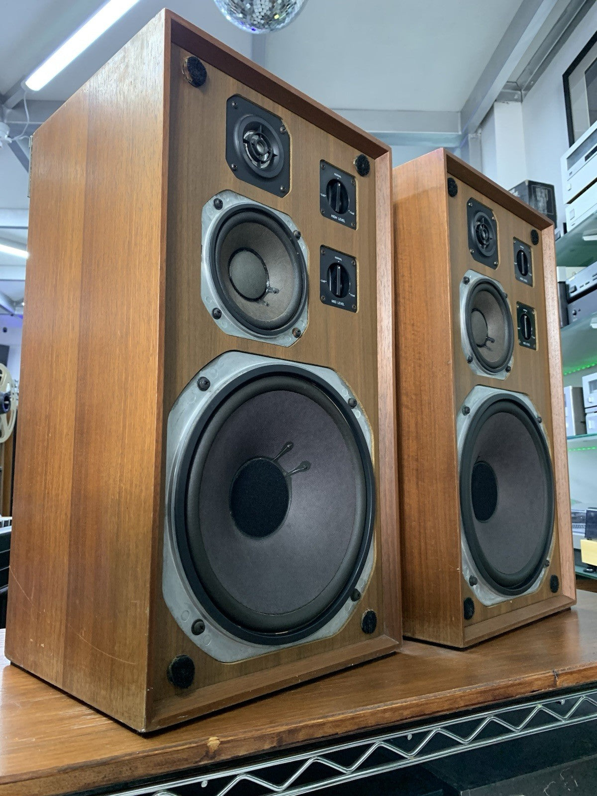 YAMAHA NS 650 Original 3 Way Japan Monitor Vintage 1970 Speakers Work Good Look