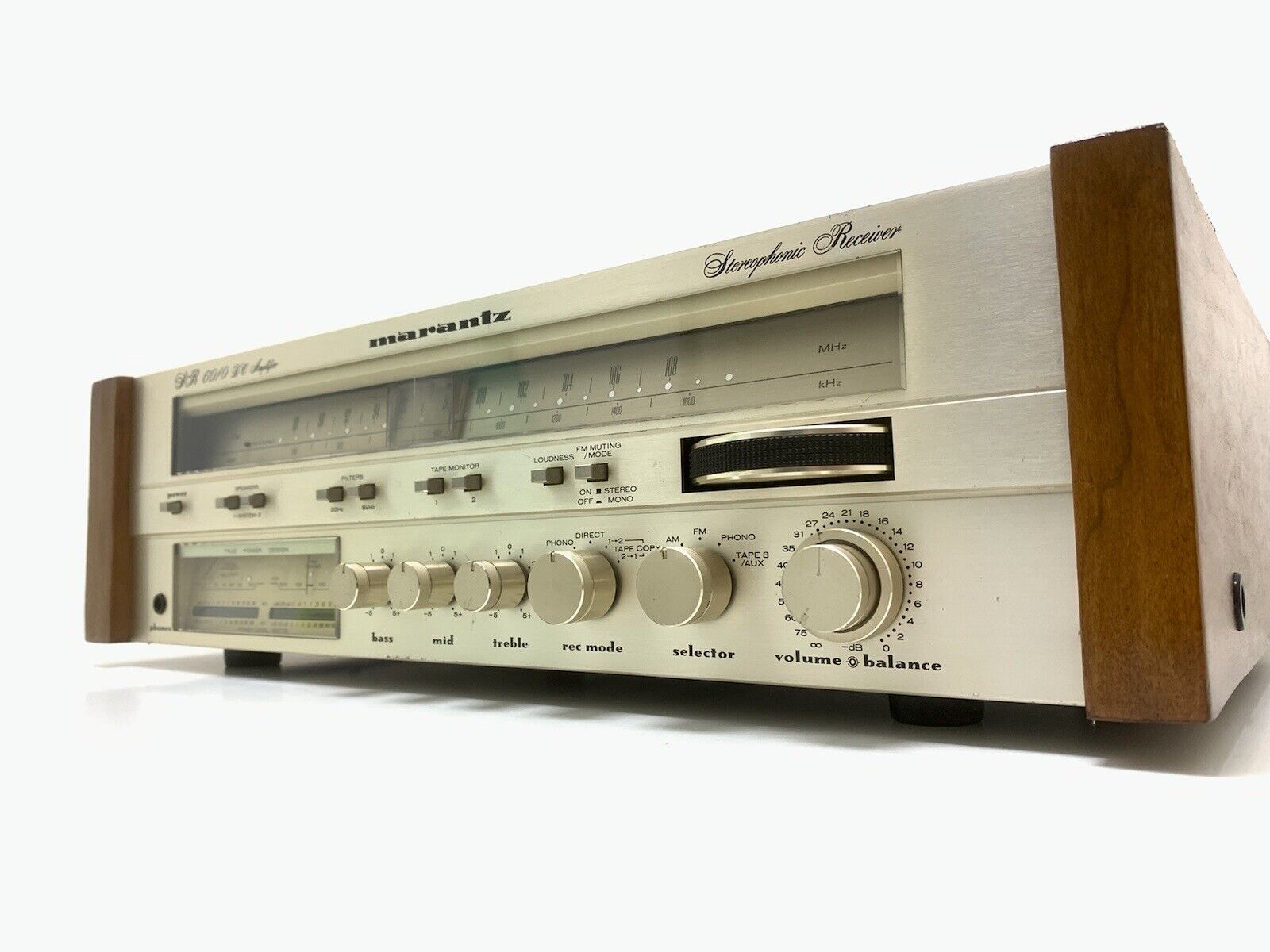 MARANTZ SR 6010 DC Stereo Receiver WOOD Case 160WRMS Vintage 1981 WORK Good Look
