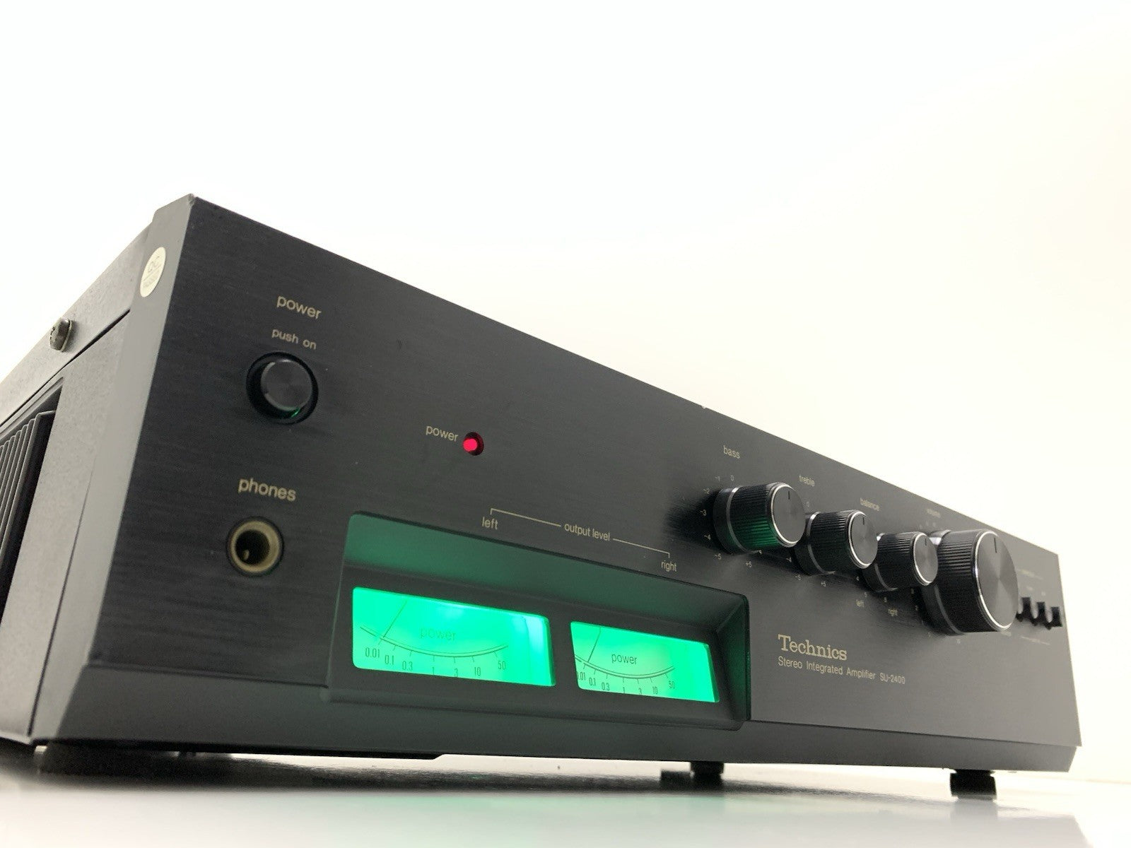 TECHNICS SU 2400 Stereo Integrated Amplifier 22+22 W RMS Vintage 1977 GOOD LOOK