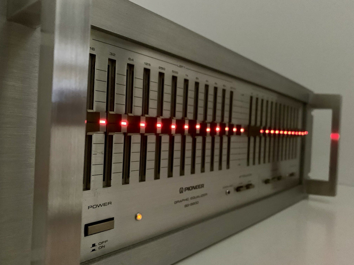 PIONEER SG 9800 Graphic Equalizer With Handles NEW RED LED Vintage WORK GoodLOOK