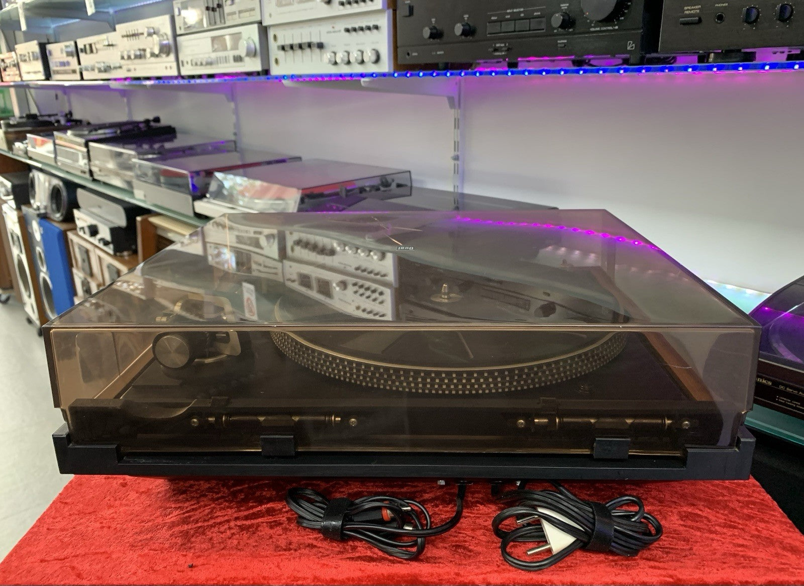 DUAL CS 521 Turntable Belt Drive 2 Speeds Automatic Vintage 1976 WORK Good Look