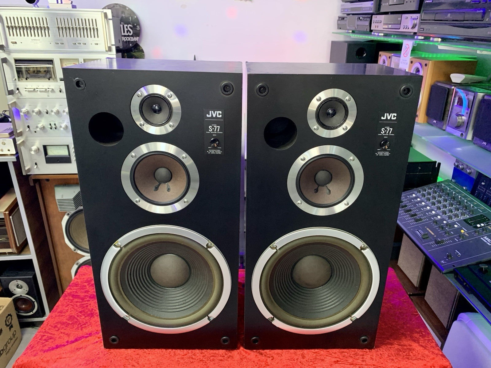JVC S 77R Speakers 3Way System 120 Watts RMS Vintage 1980 Work Perfect Good Look
