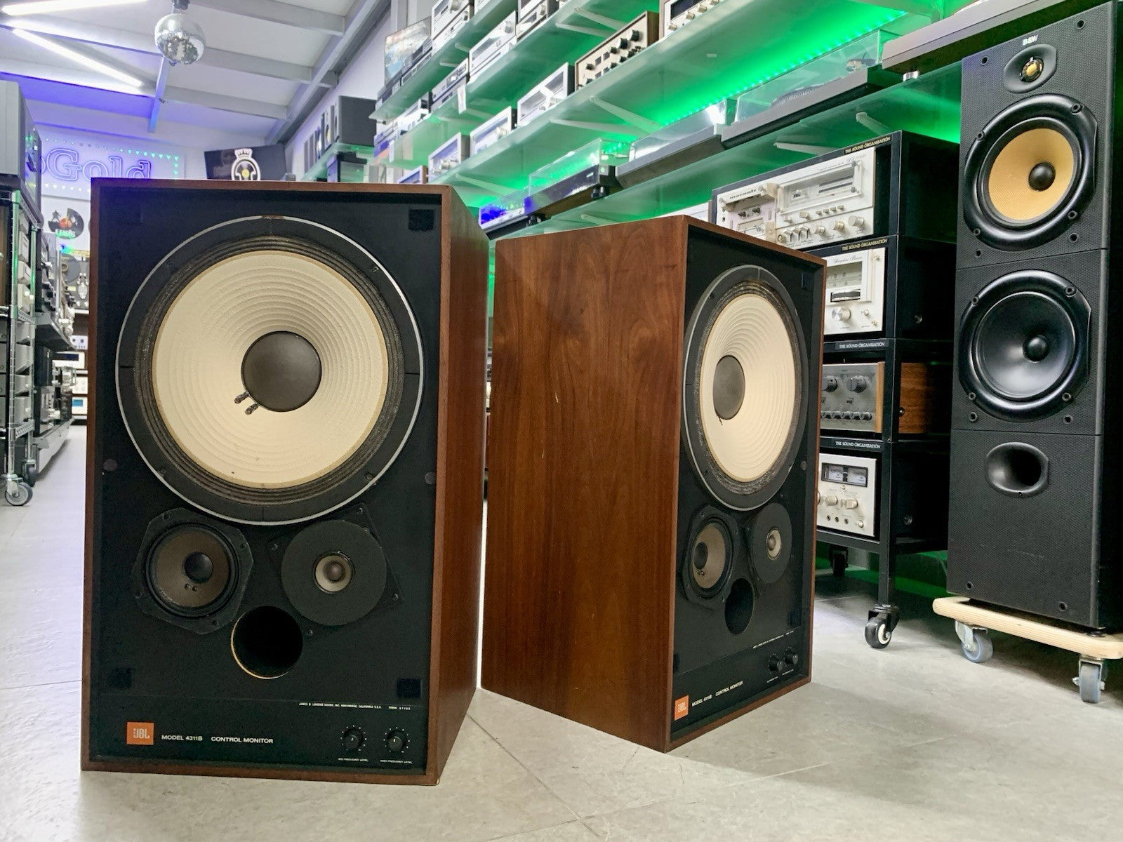 JBL 4311B LEGENDARY Studio Monitor Speakers Vintage 1975 Original WORK Perfect