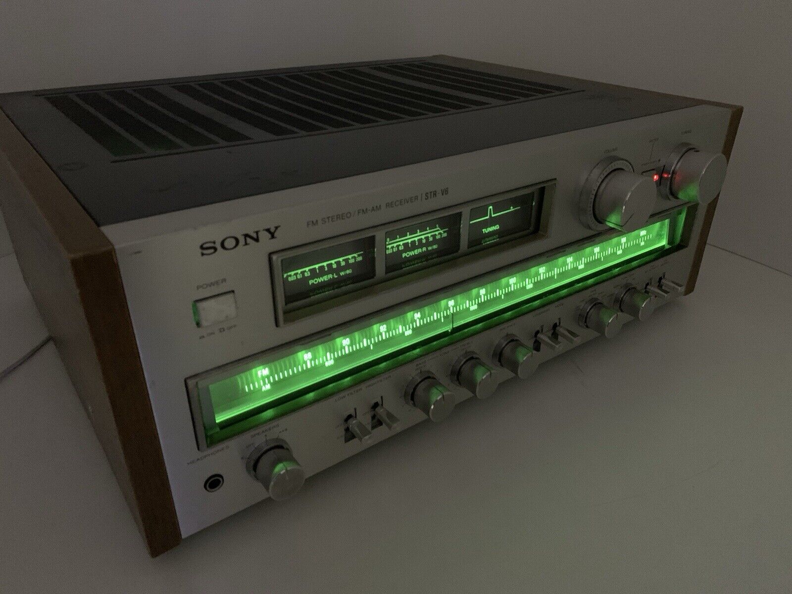 SONY STR V6 Stereo Monster Receiver 2X 115 WRMS Vintage 1978 REFURBISH Good Look