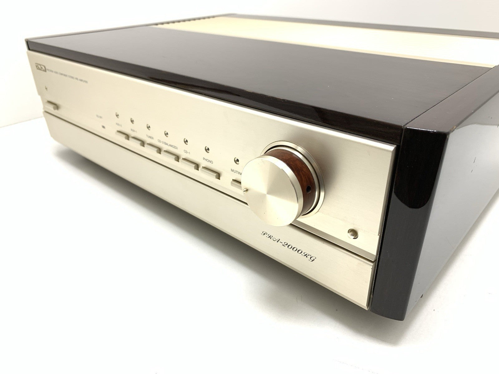DENON PRA 2000RG Stereo Pre Amplifier Europe Version 220V Hi End WORK Good Look