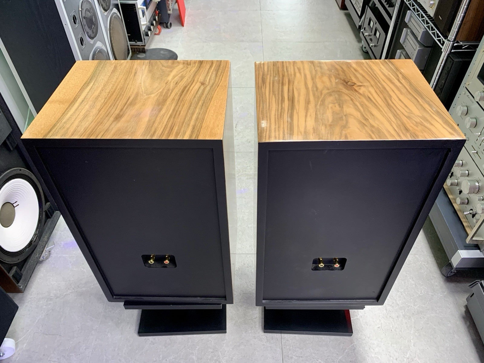 JBL L 100 Century LEGENDARY Studio Monitor Speakers Vintage 1970 WORK Like New