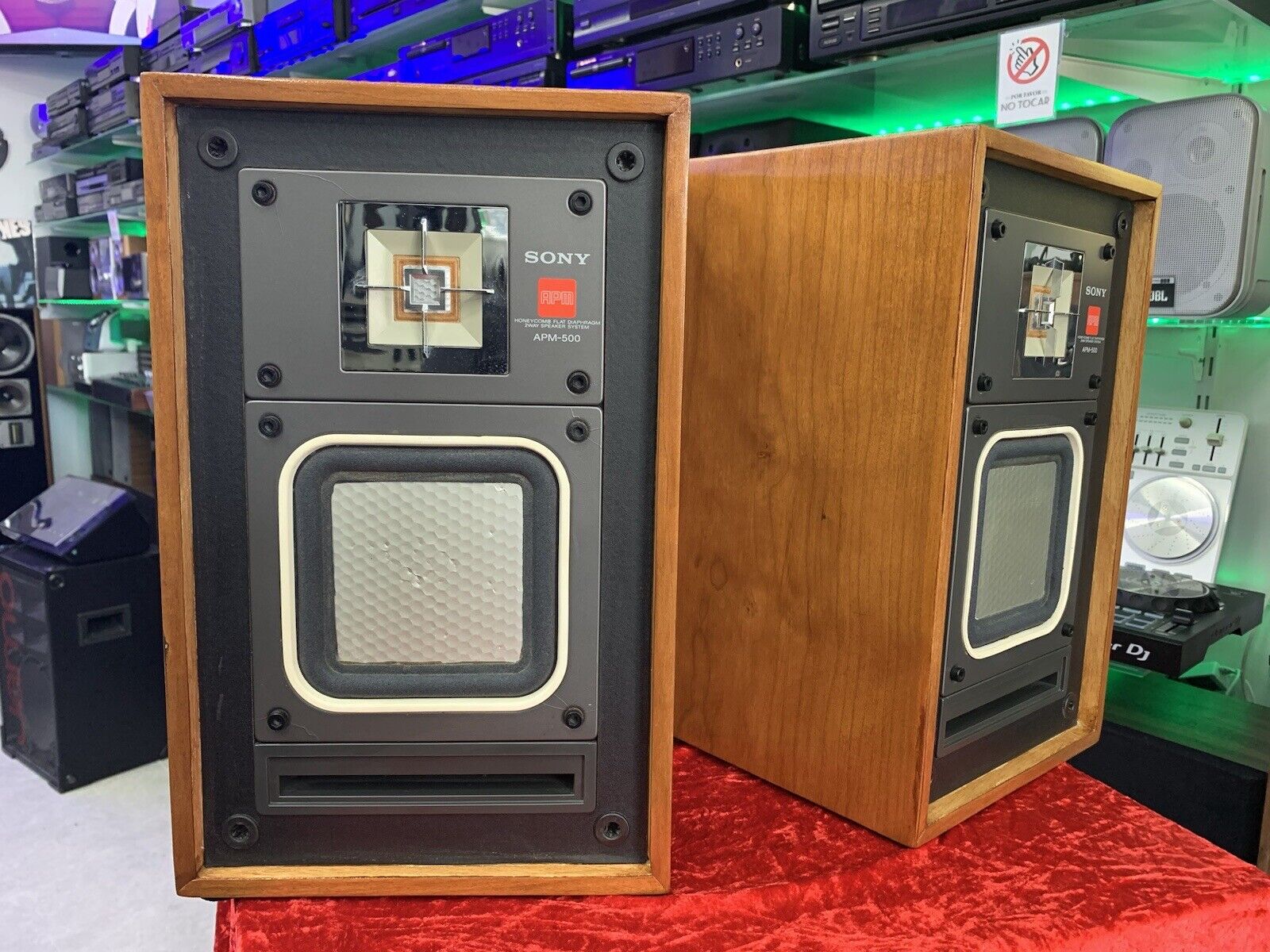 SONY APM 500 Speaker 2 Way System 50 Watts Vintage NEW WOOD BOX Good Look