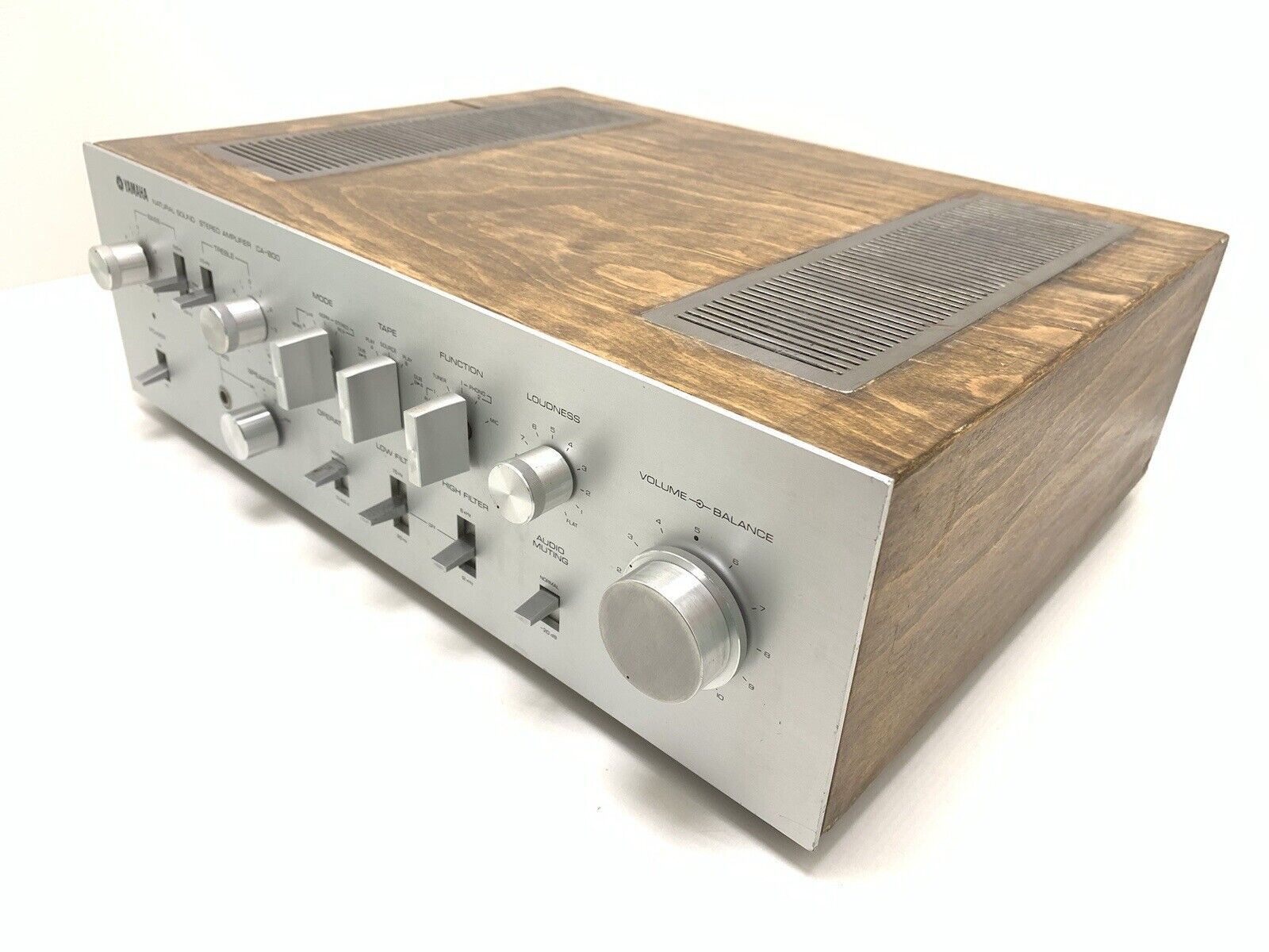 YAMAHA CA-800 Integrated Stereo Amplifier 2X 45 Watts RMS Vintage 1976 Good Look