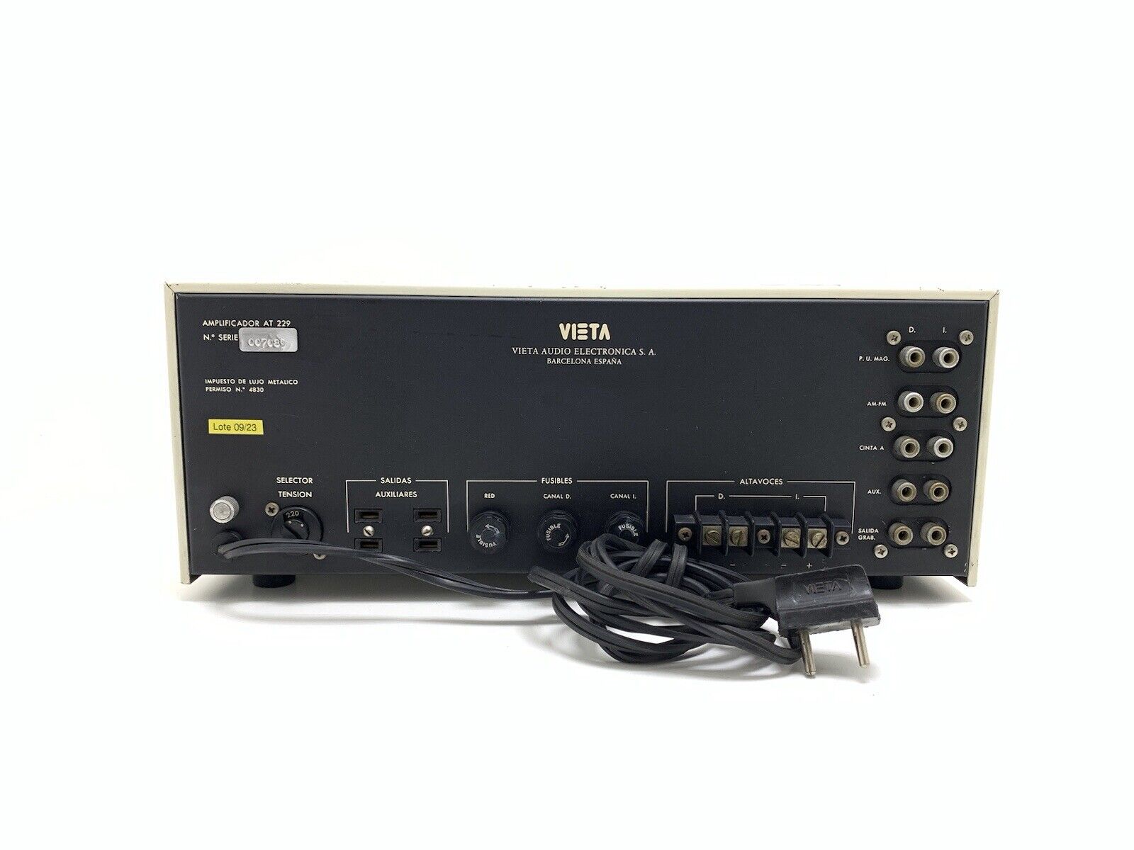 VIETA AT-229 B Integrated Stereo Amplifier 2 X 30 WRMS Vintage WORKING Good Look