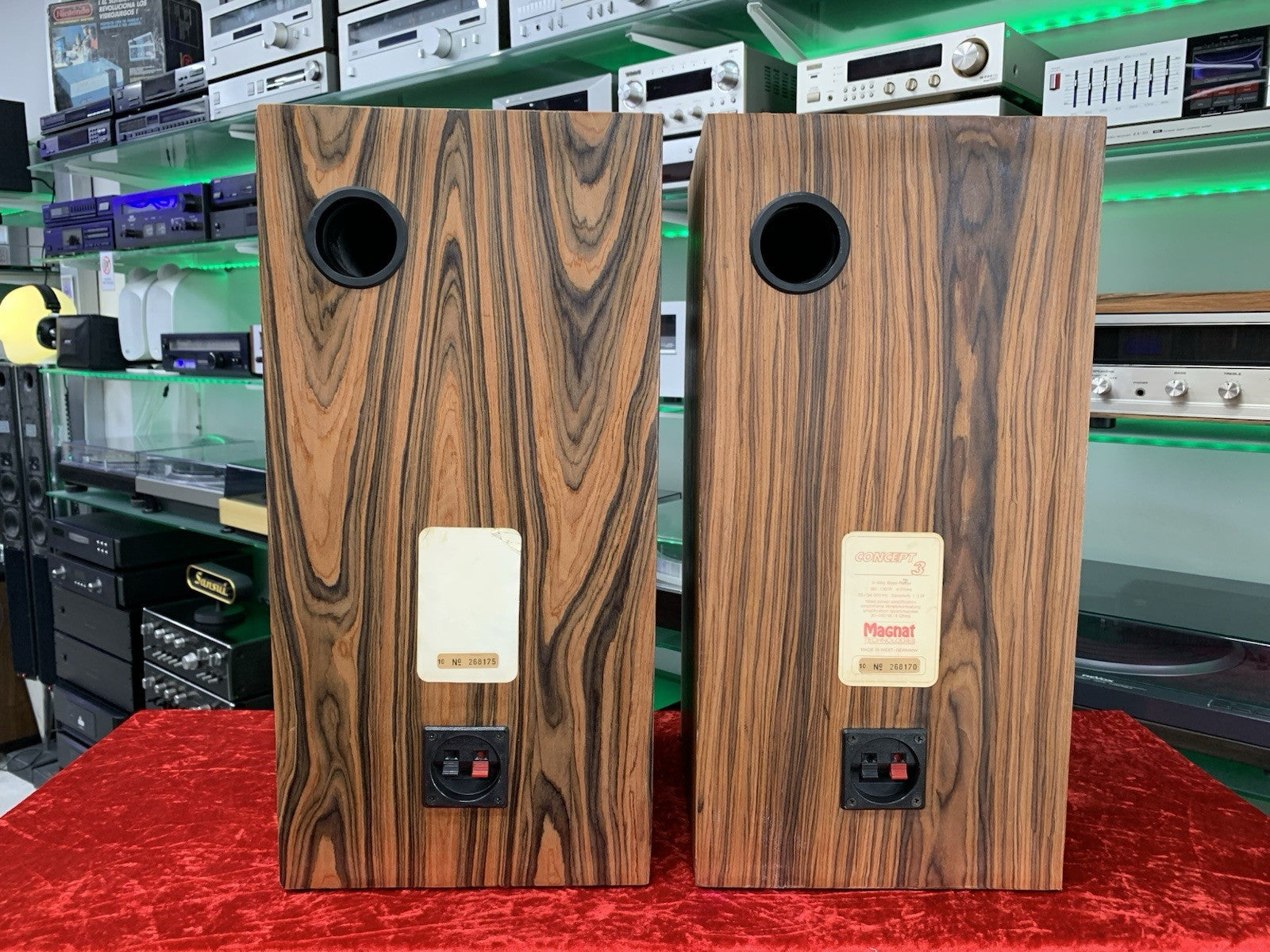 MAGNAT CONCEPT 3 High End Speakers 3 Way 80Watts RMS Vintage 1990 WORK Good Look