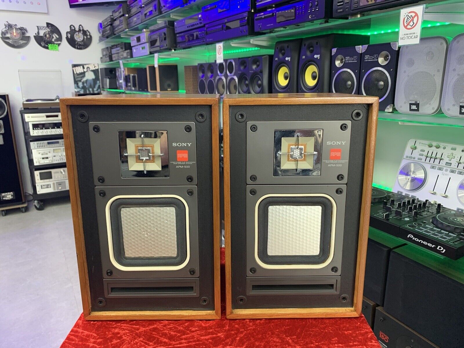 SONY APM 500 Speaker 2 Way System 50 Watts Vintage NEW WOOD BOX Good Look