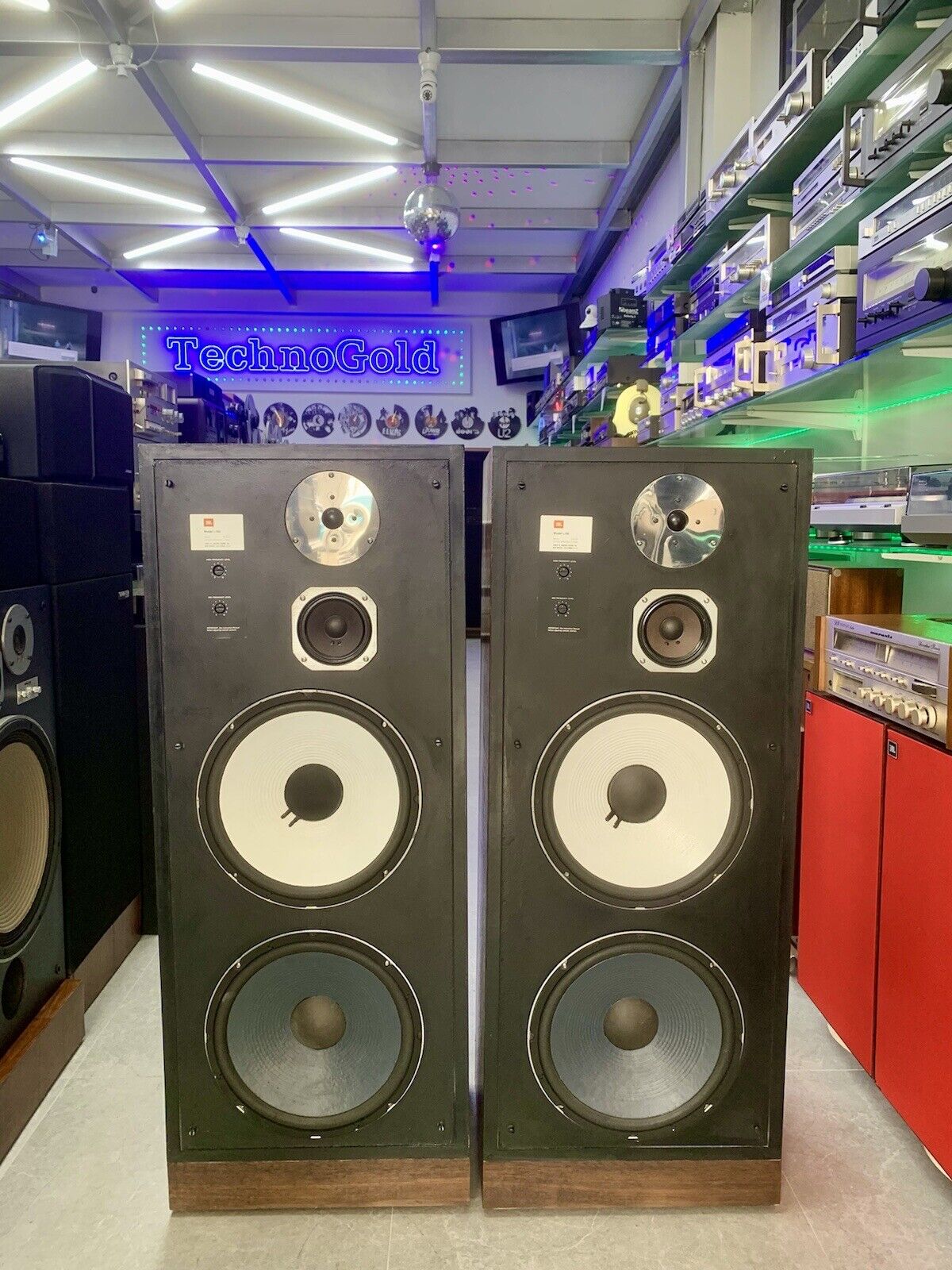 JBL L-150 LEGENDARY Speakers 300 Watts Vintage 1982 Refurbished WORK LIKE NEW