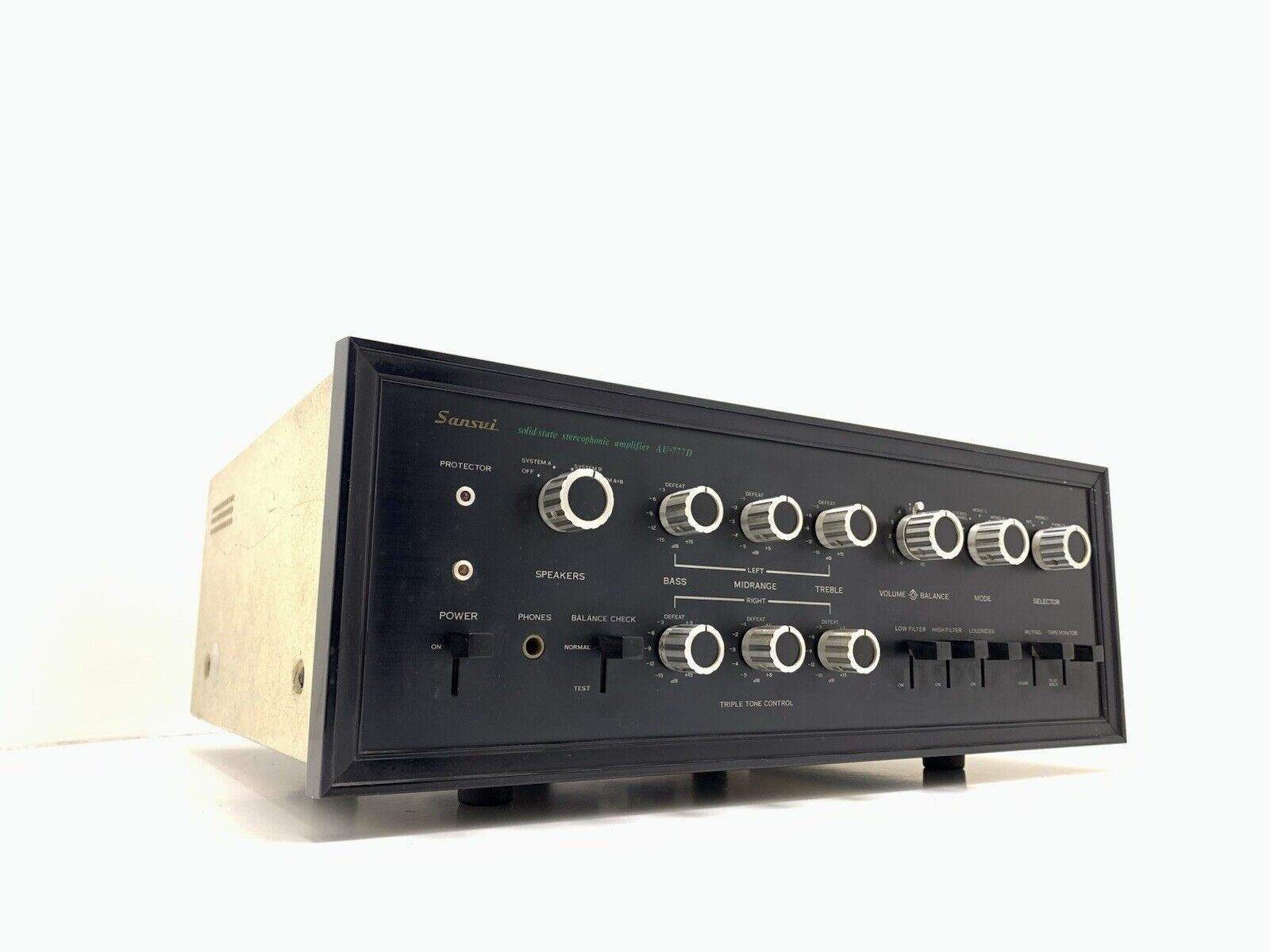SANSUI AU 777D Solid State Amplifier 30+30 Watts RMS Vintage 1969 WORK Good Look