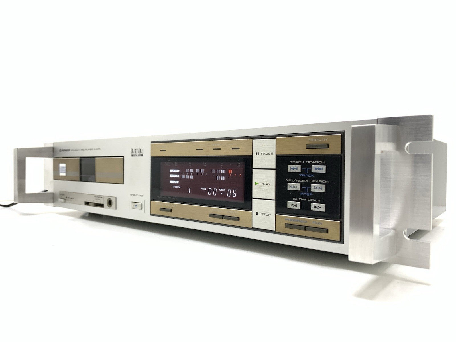 PIONEER P D70 Compact Disc CD Player Exclusive Handles RACK 19" WORK Good Look