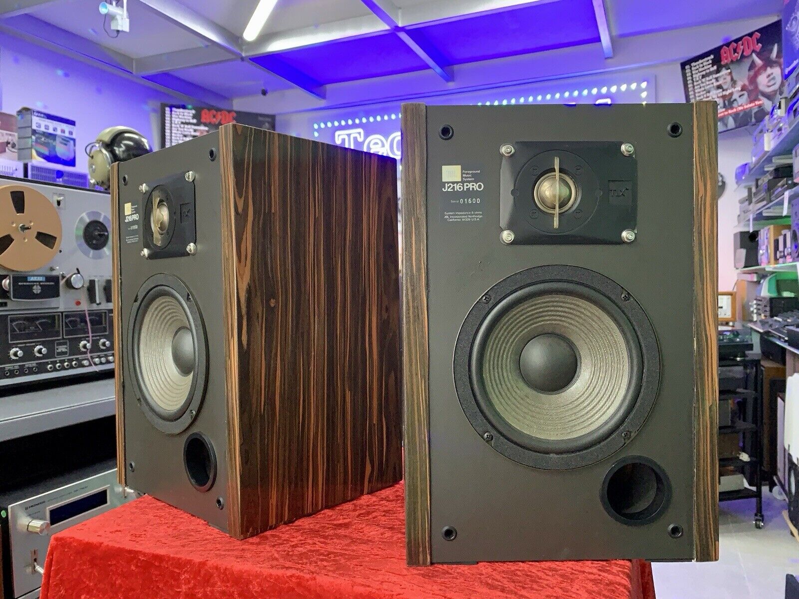JBL J216 PRO Studio Monitor Speaker 2Way 60Watts RMS Vintage 1985 WORK Good Look