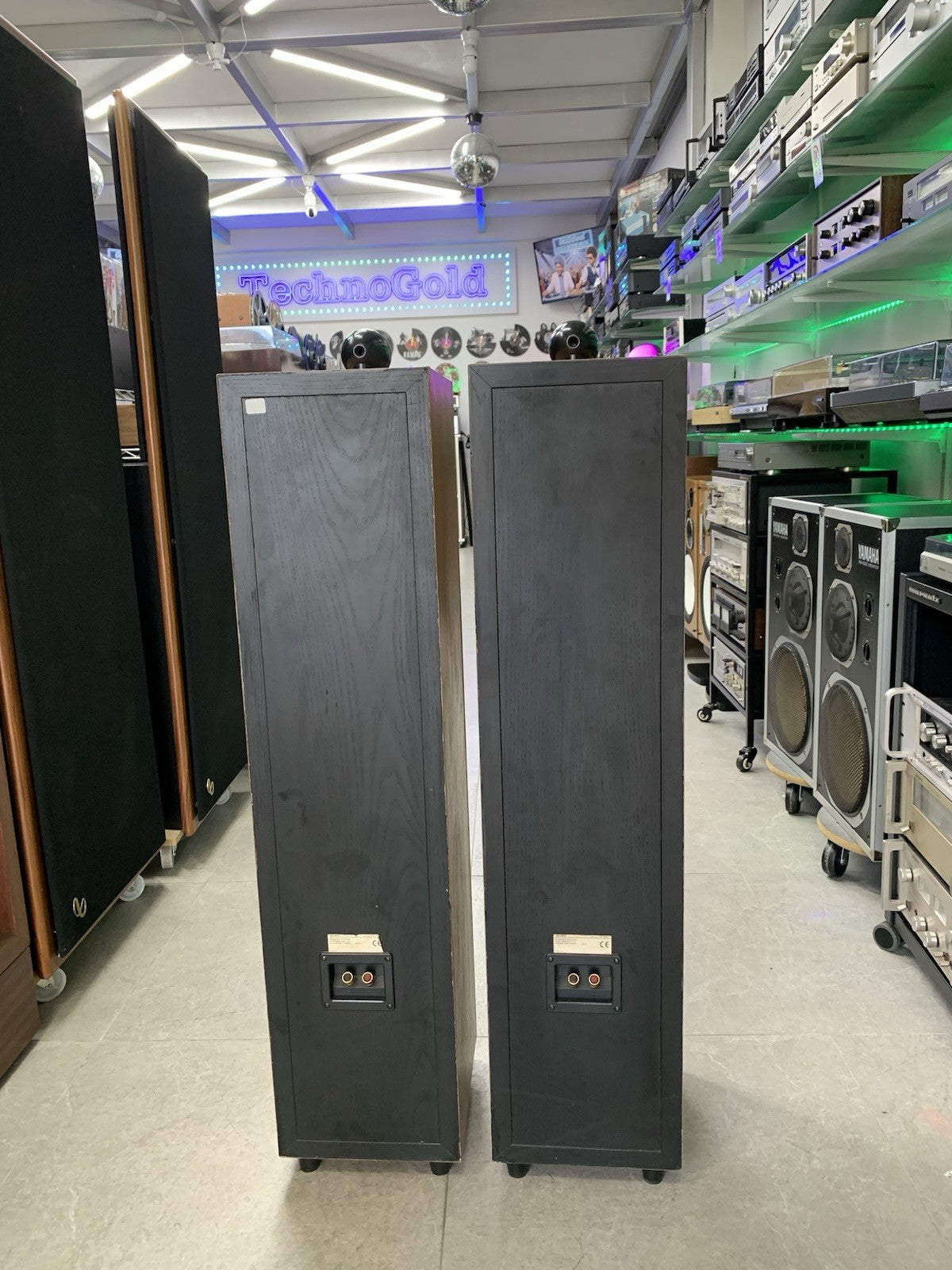SONY SS X9ED High End Speakers 4 Way 250 Watts RMS Vintage 2000 WORK Good Look