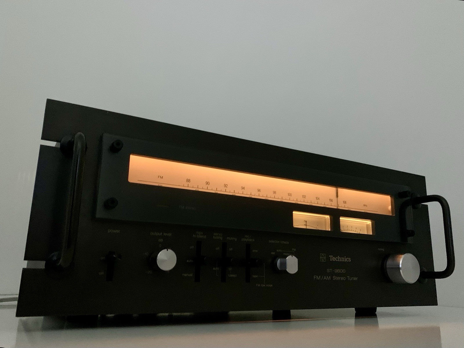 TECHNICS ST 9600 AM/FM Stereo Tuner Classic Hi Fi Vintage 1977 Working Good Look